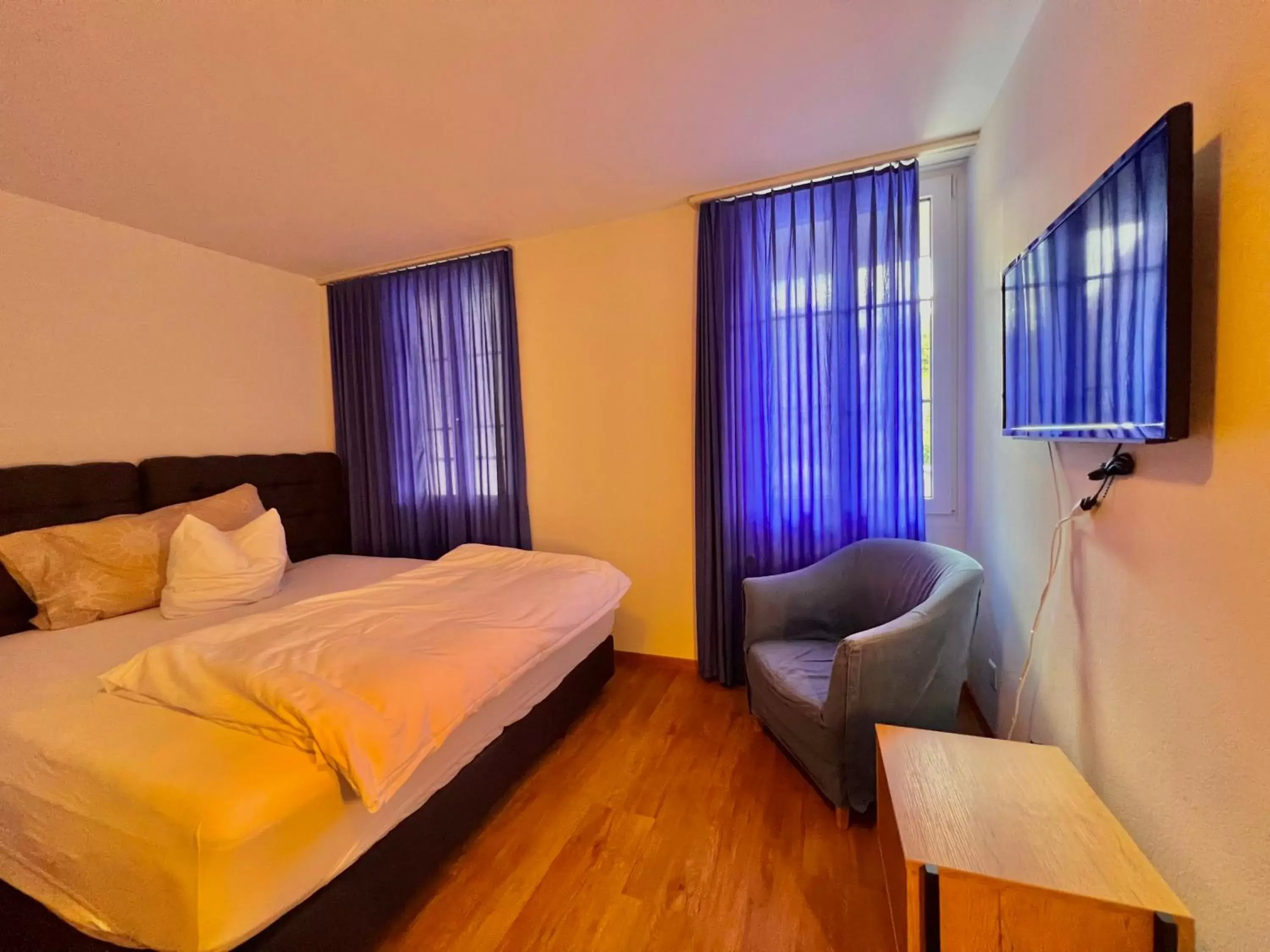 Bed in Hotel Hirschen Hinwil