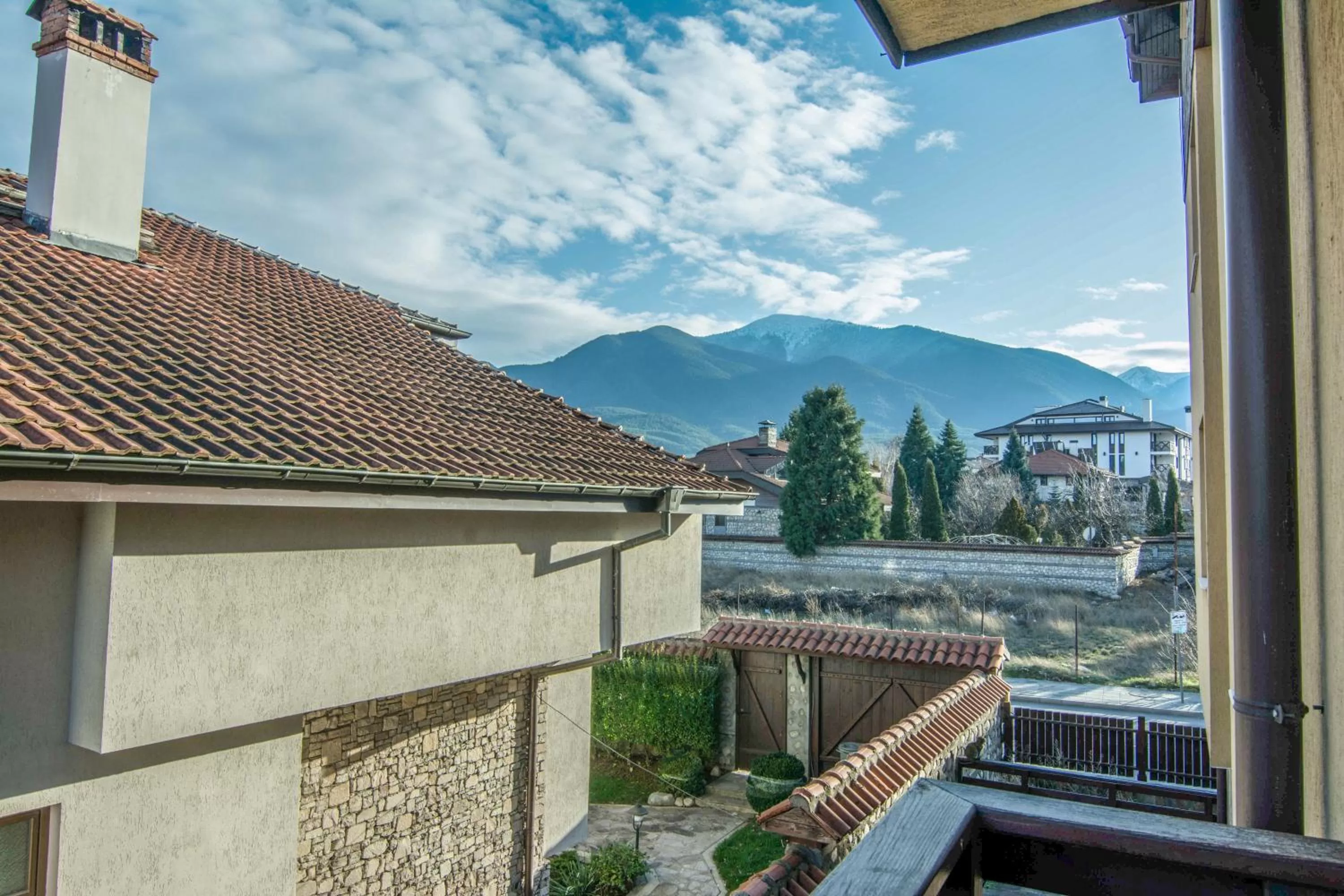 View (from property/room), Mountain View in StayInn Banderitsa Apartments with kitchen & BBQ