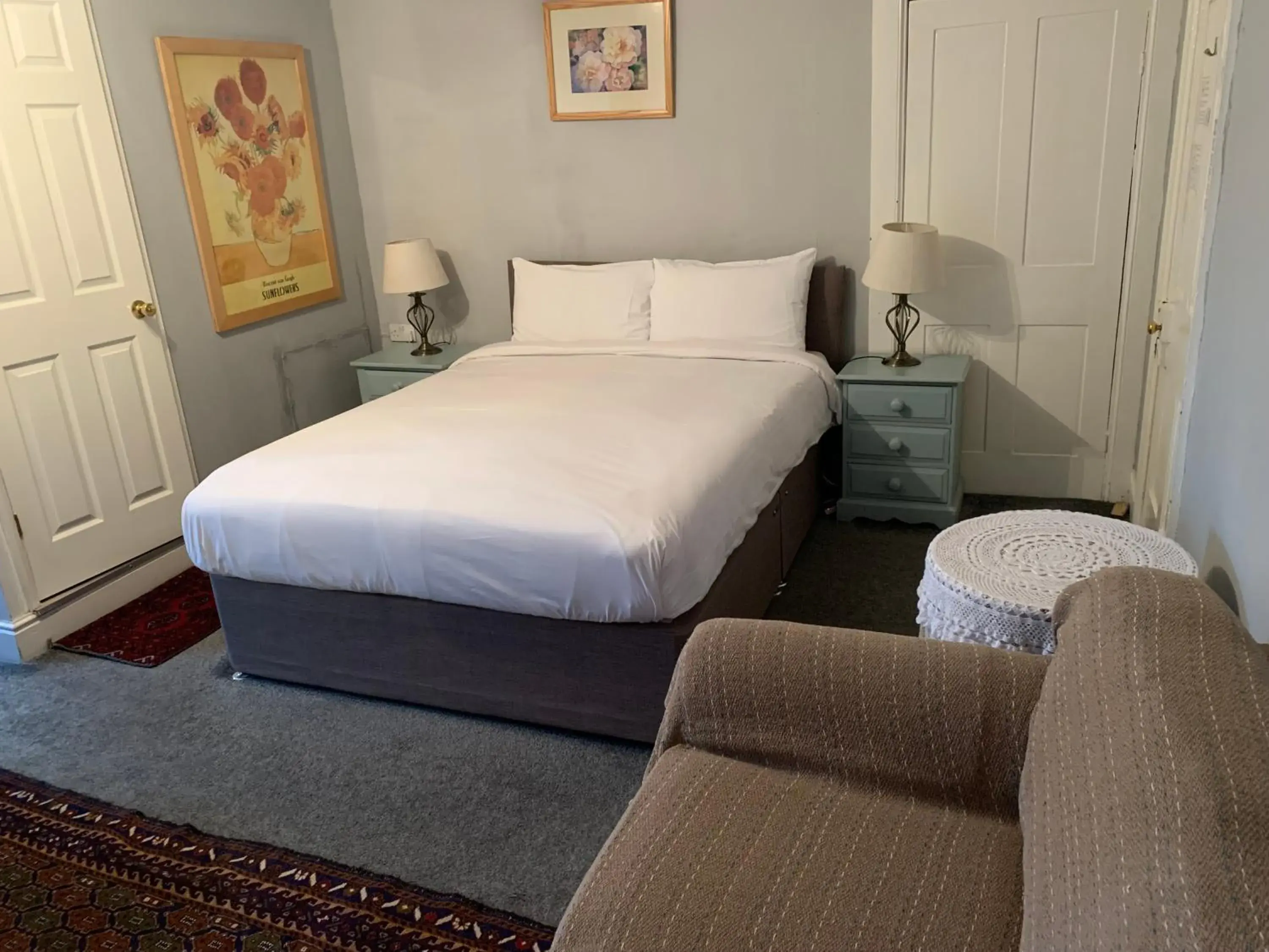 Quadruple Room with Shower - single occupancy in The Red House Guest House