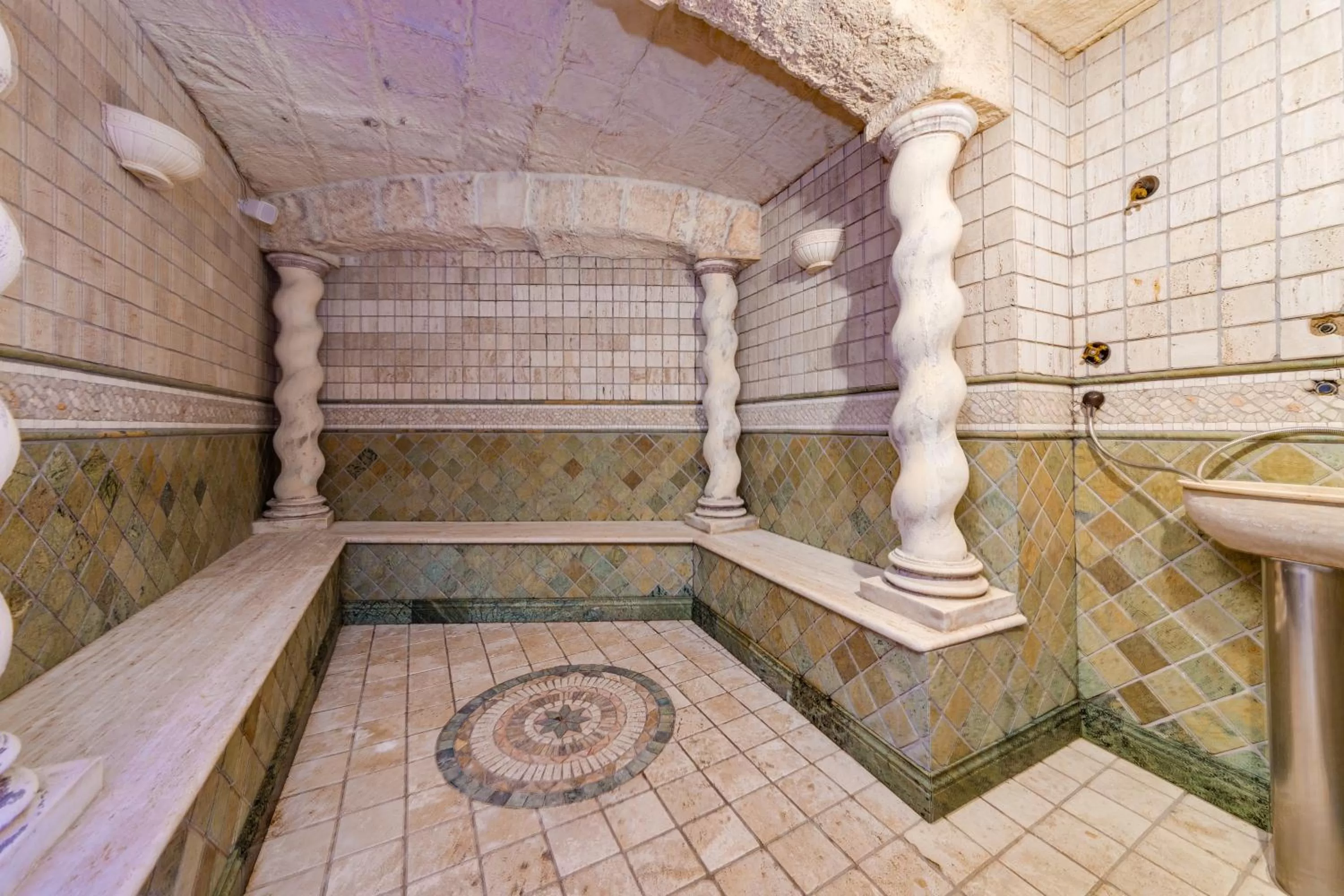 Spa and wellness centre/facilities in Daniya Denia Spa & Business 4*