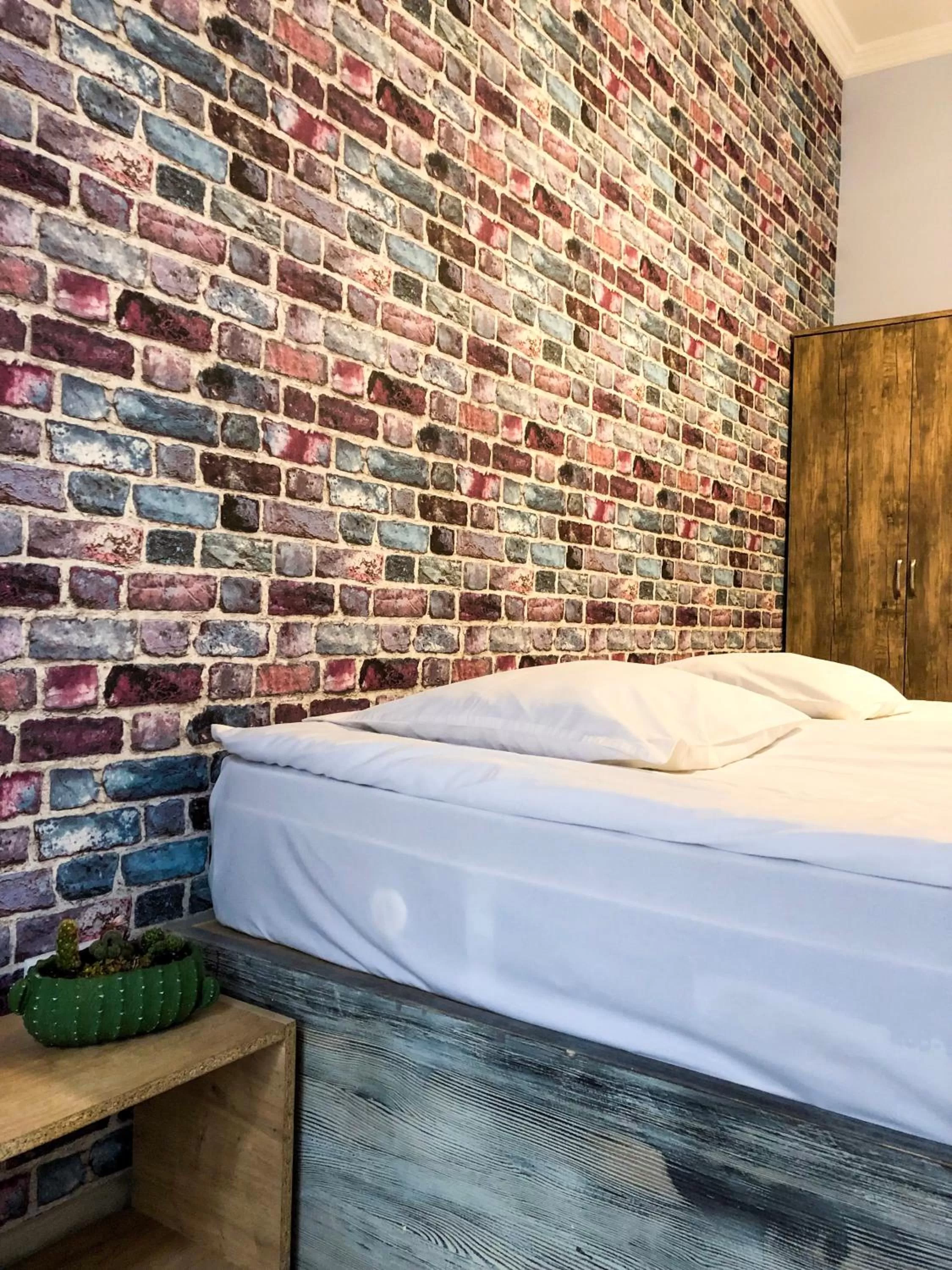 Bedroom, Bed in Check Point Hotel