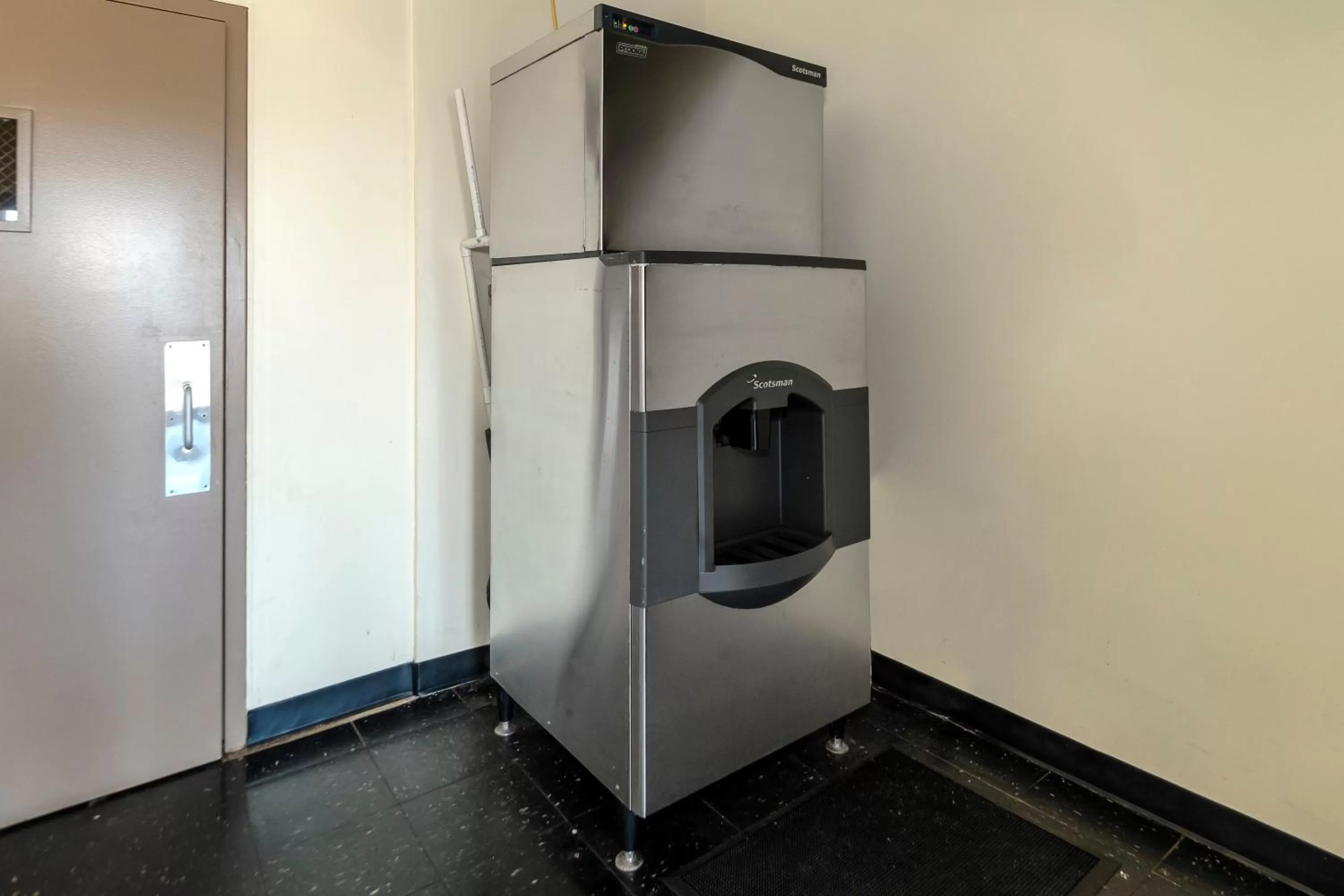 Other in Red Roof Inn & Suites Newburgh - Stewart Airport West Point