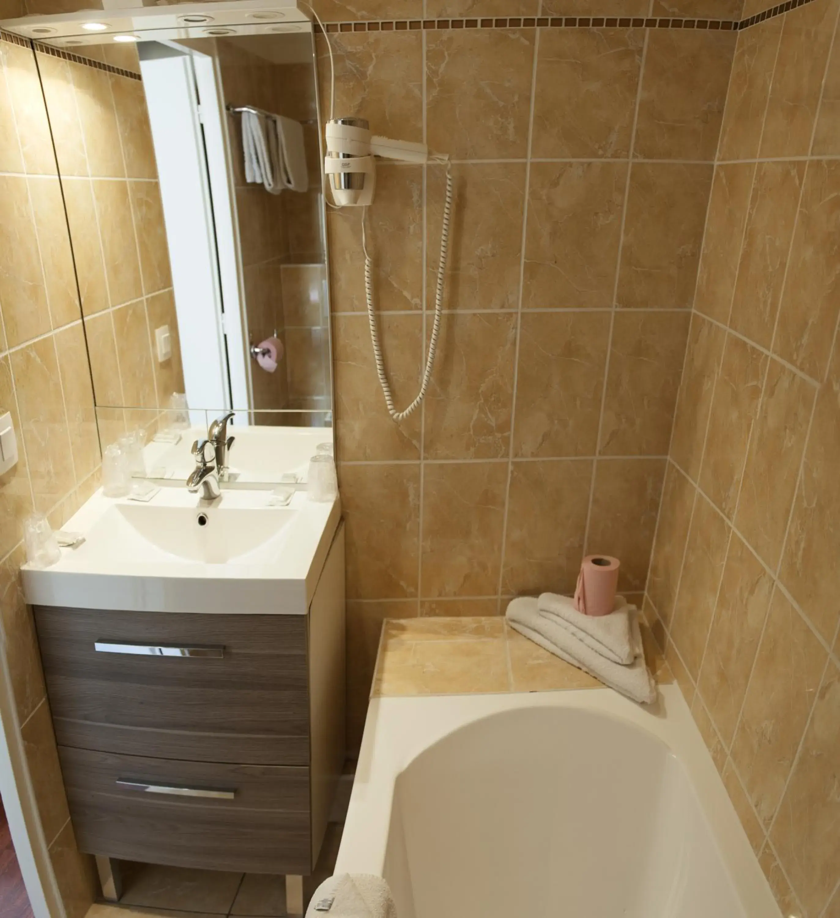 Bathroom in Hôtel Vendôme