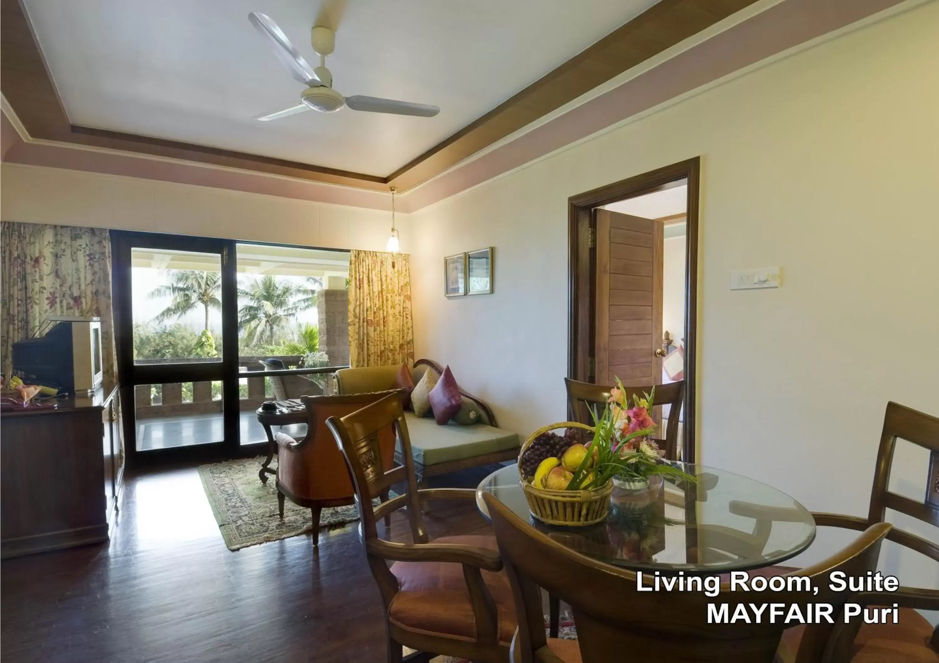 Living room, Seating Area in Mayfair Heritage