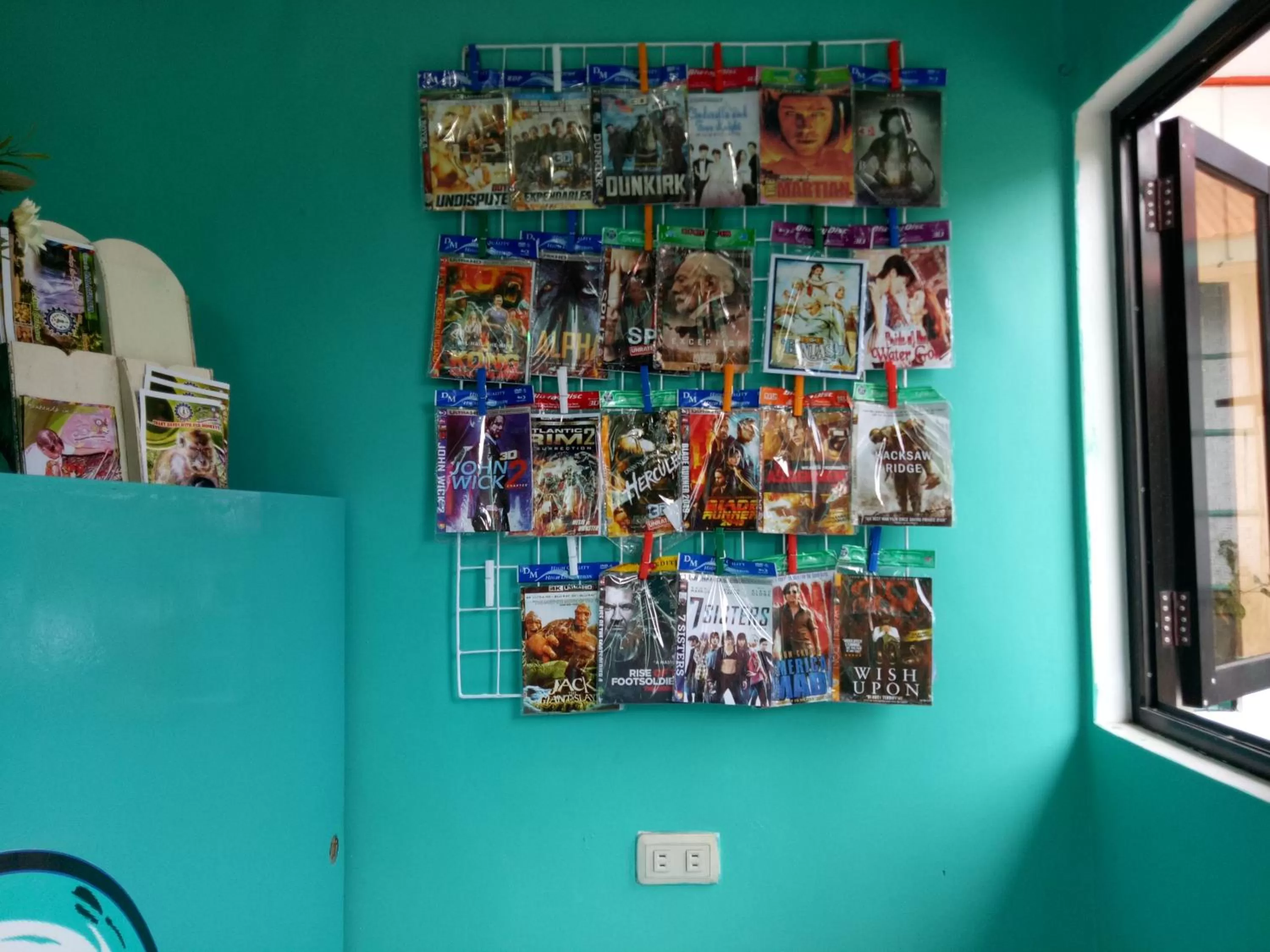 Property building in SmallFry's Beach Resort