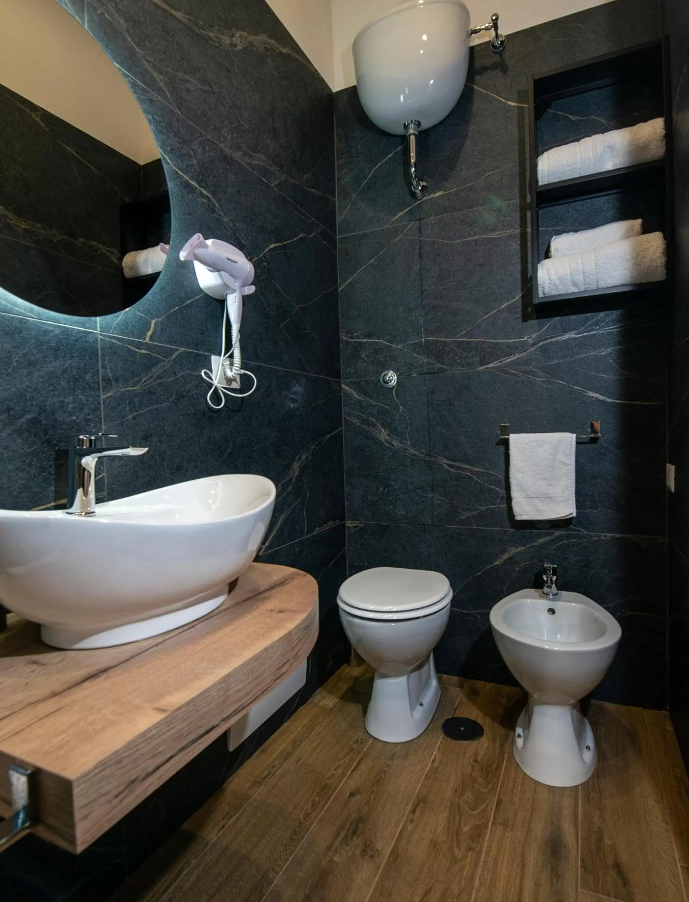 Shower, Bathroom in VIVI A NAPOLI