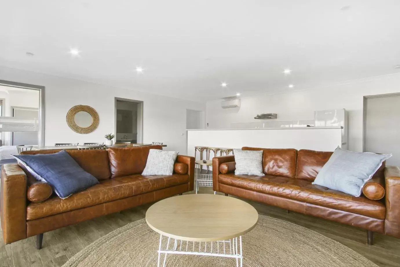 Living room, Seating Area in Bellevue On The Lakes