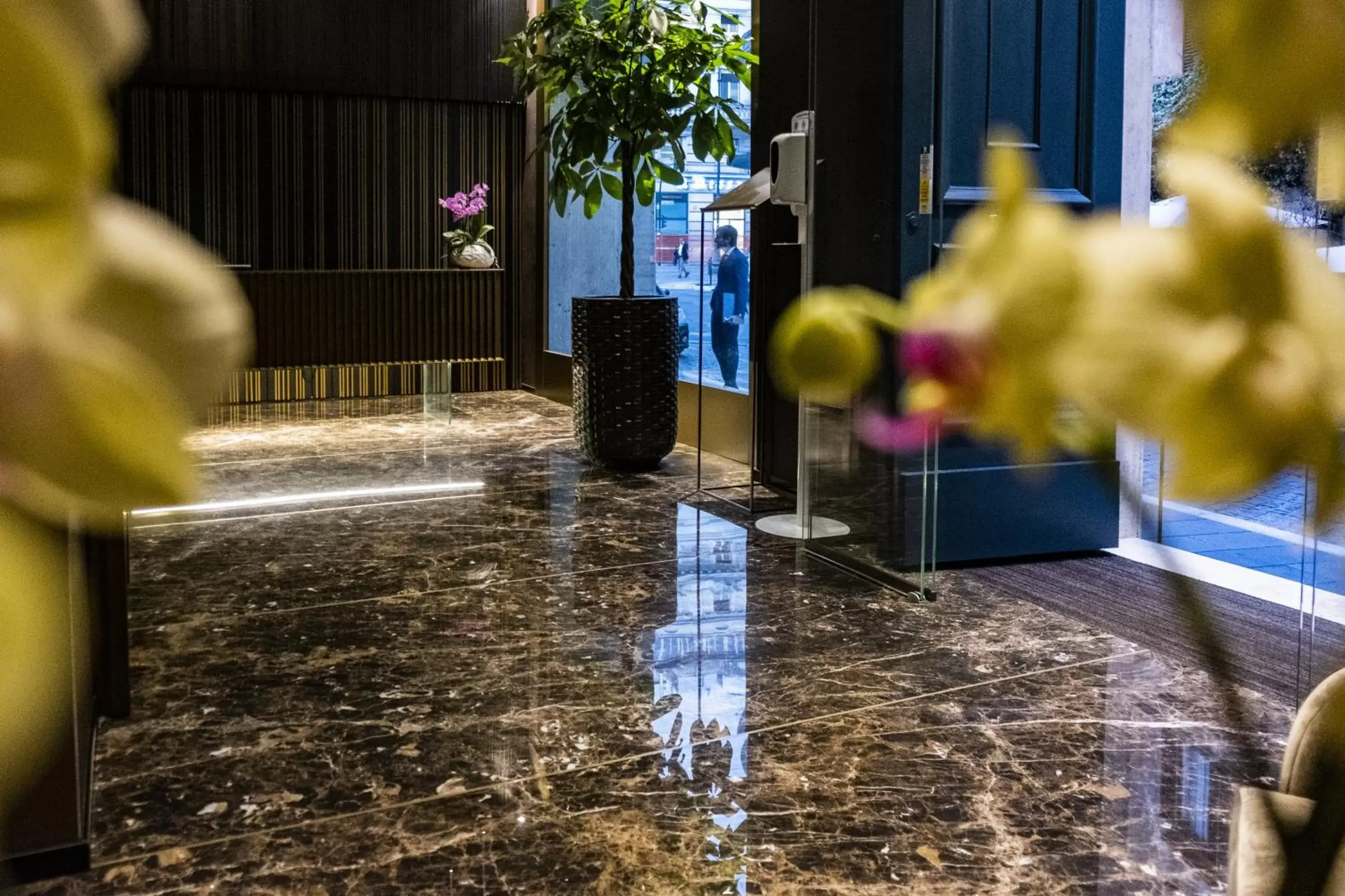 Lobby or reception in U-Visionary Roma Hotel