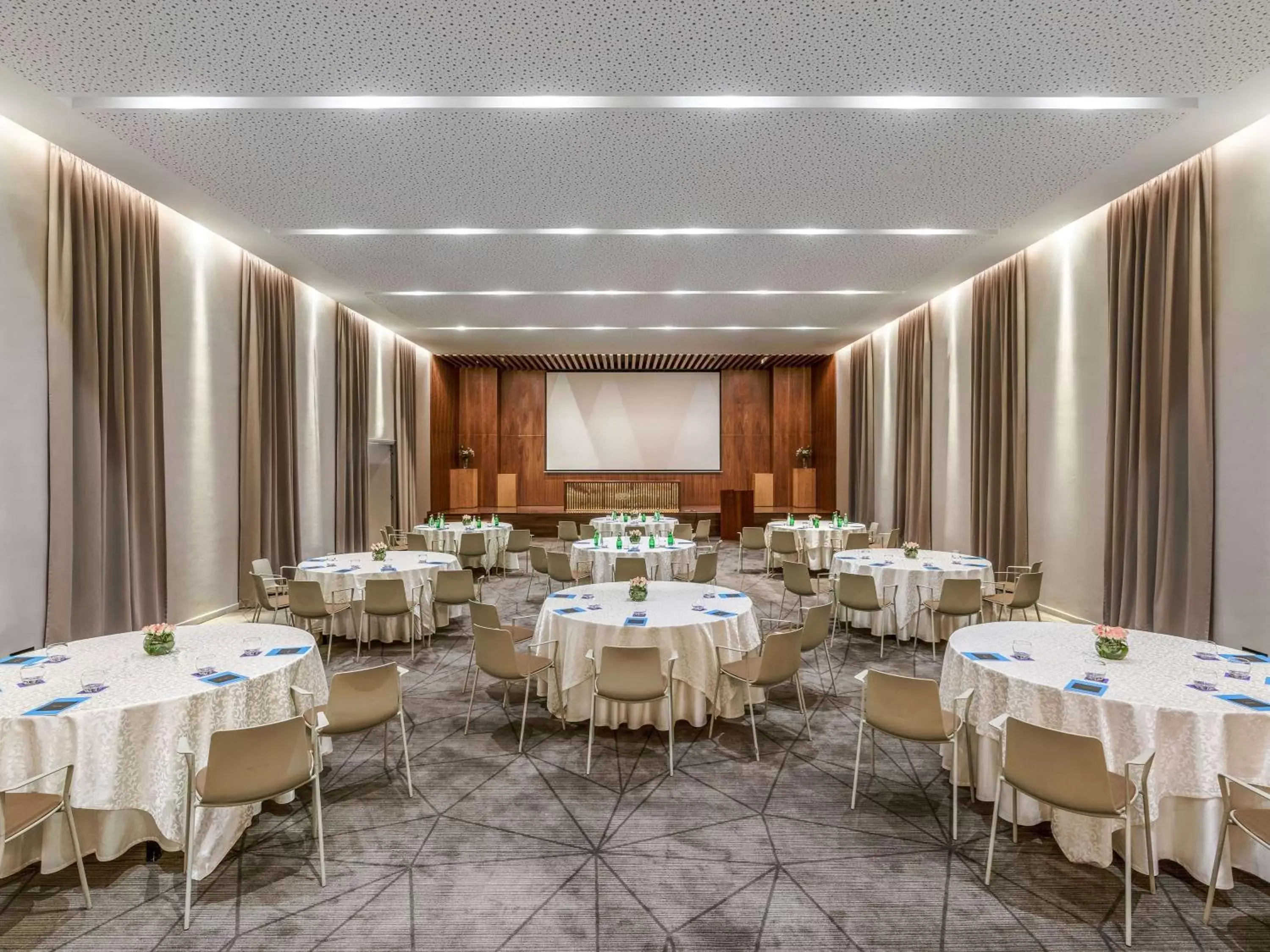 Meeting/conference room in Sofitel Marrakech Lounge and Spa