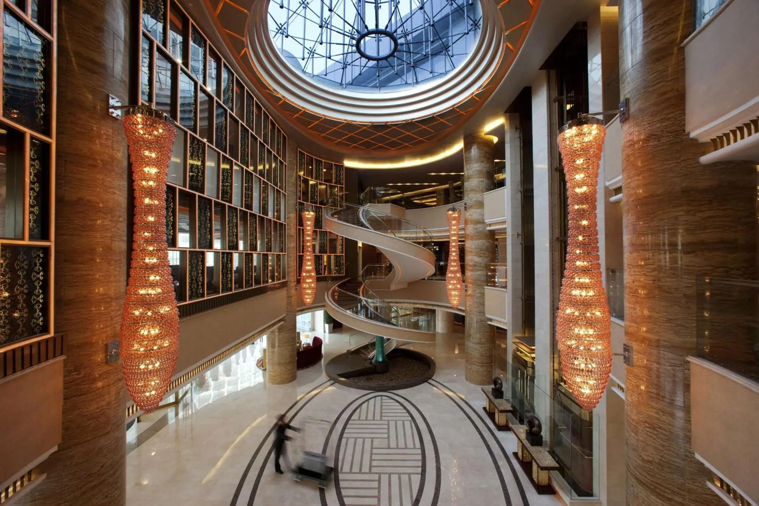 Lobby or reception in Radisson Tianjin