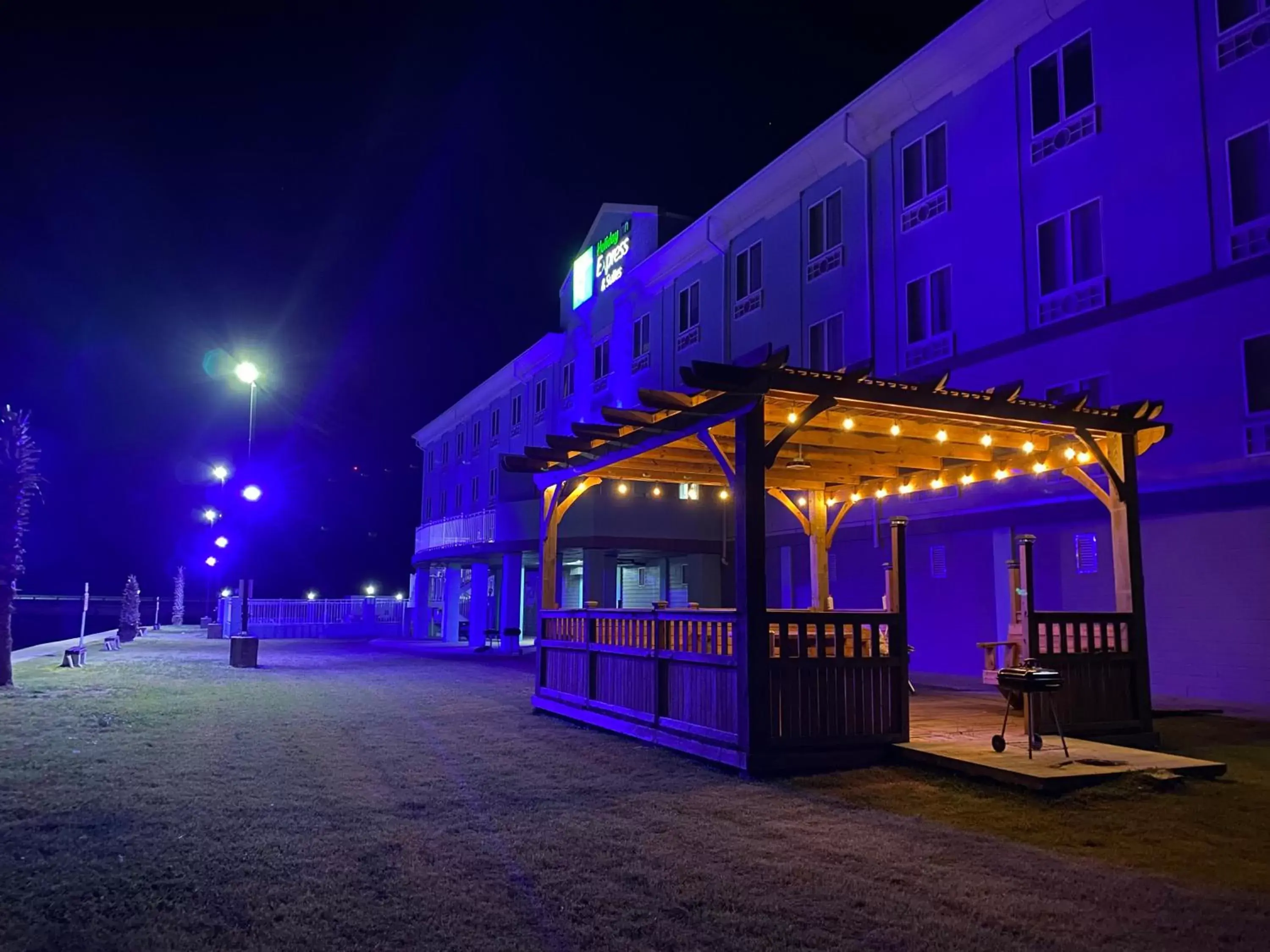 Property building in Holiday Inn Express Port Lavaca by IHG Property building in Holiday Inn Express Port Lavaca by IHG