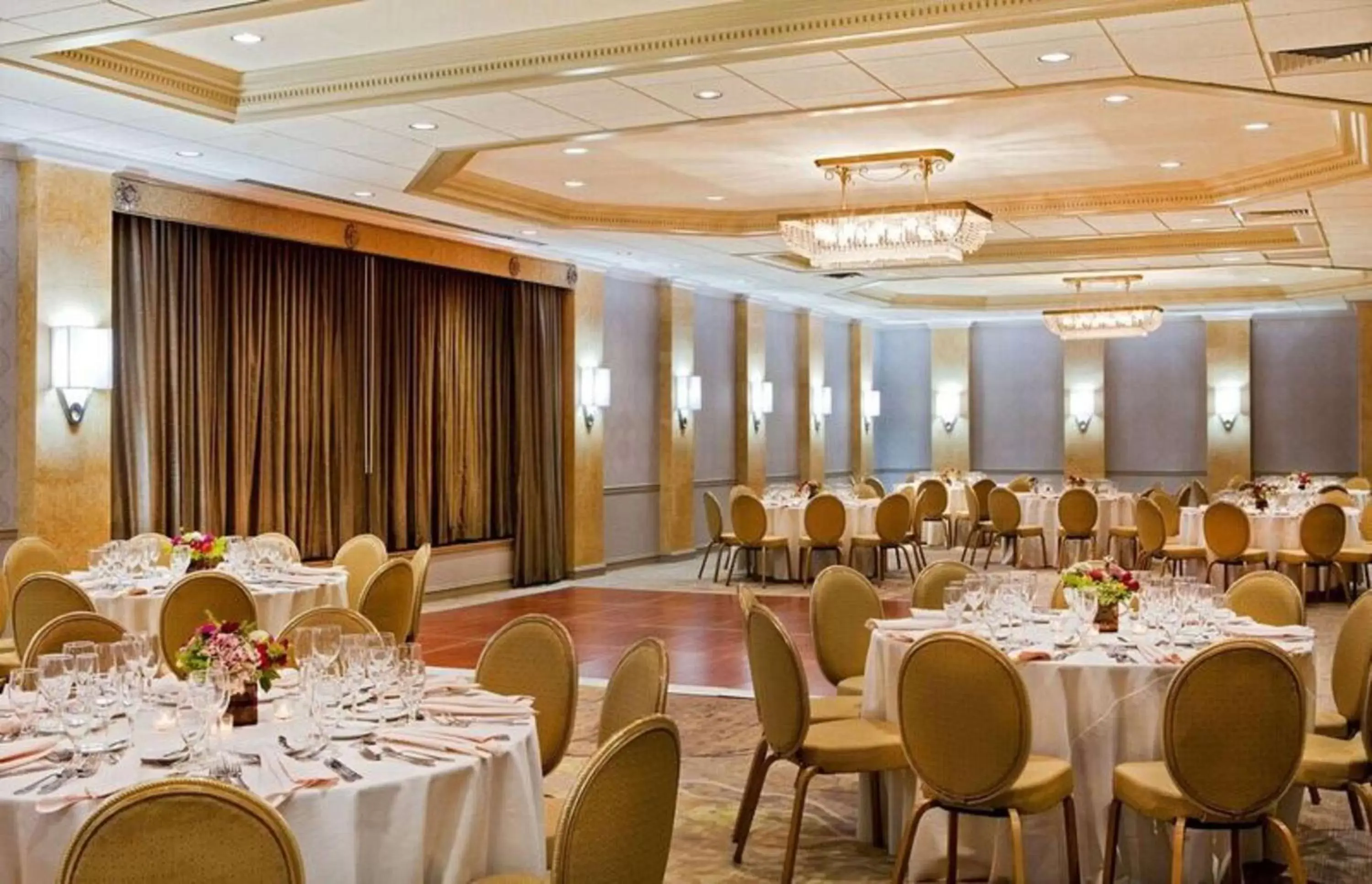 Dining area, Banquet Facilities in Hilton Woodcliff Lake