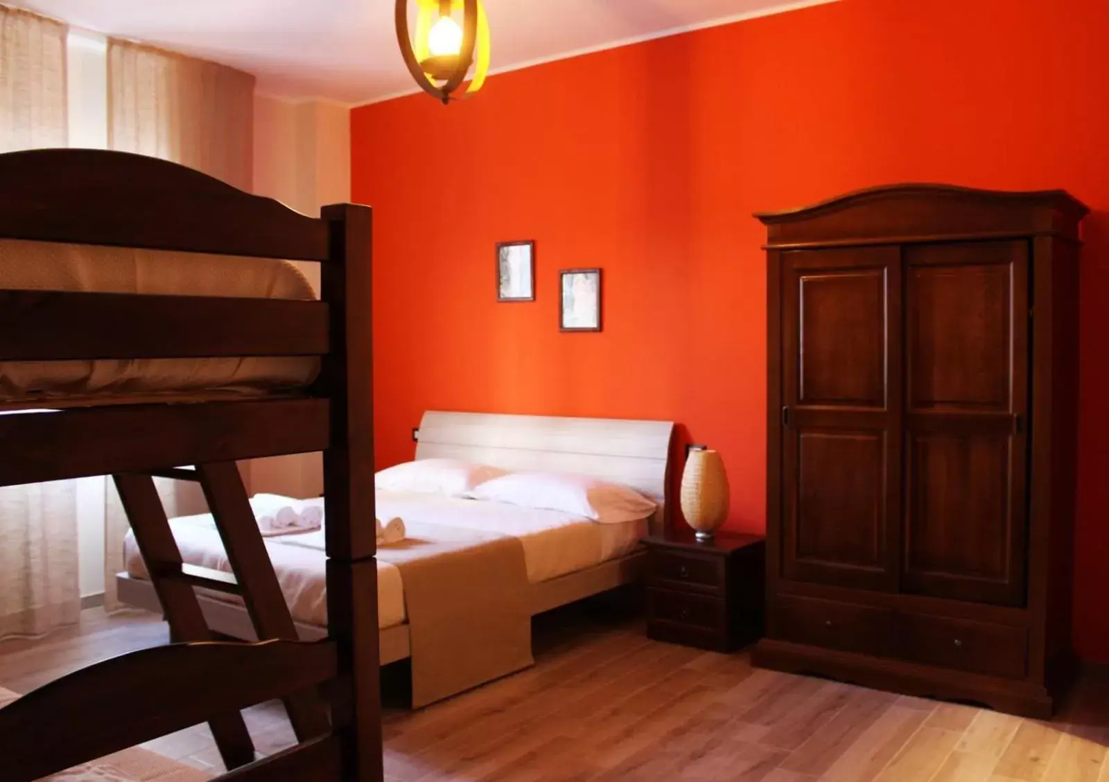 Quadruple Room with Private Bathroom in Isolabella Quadruple Room with Private Bathroom in Isolabella