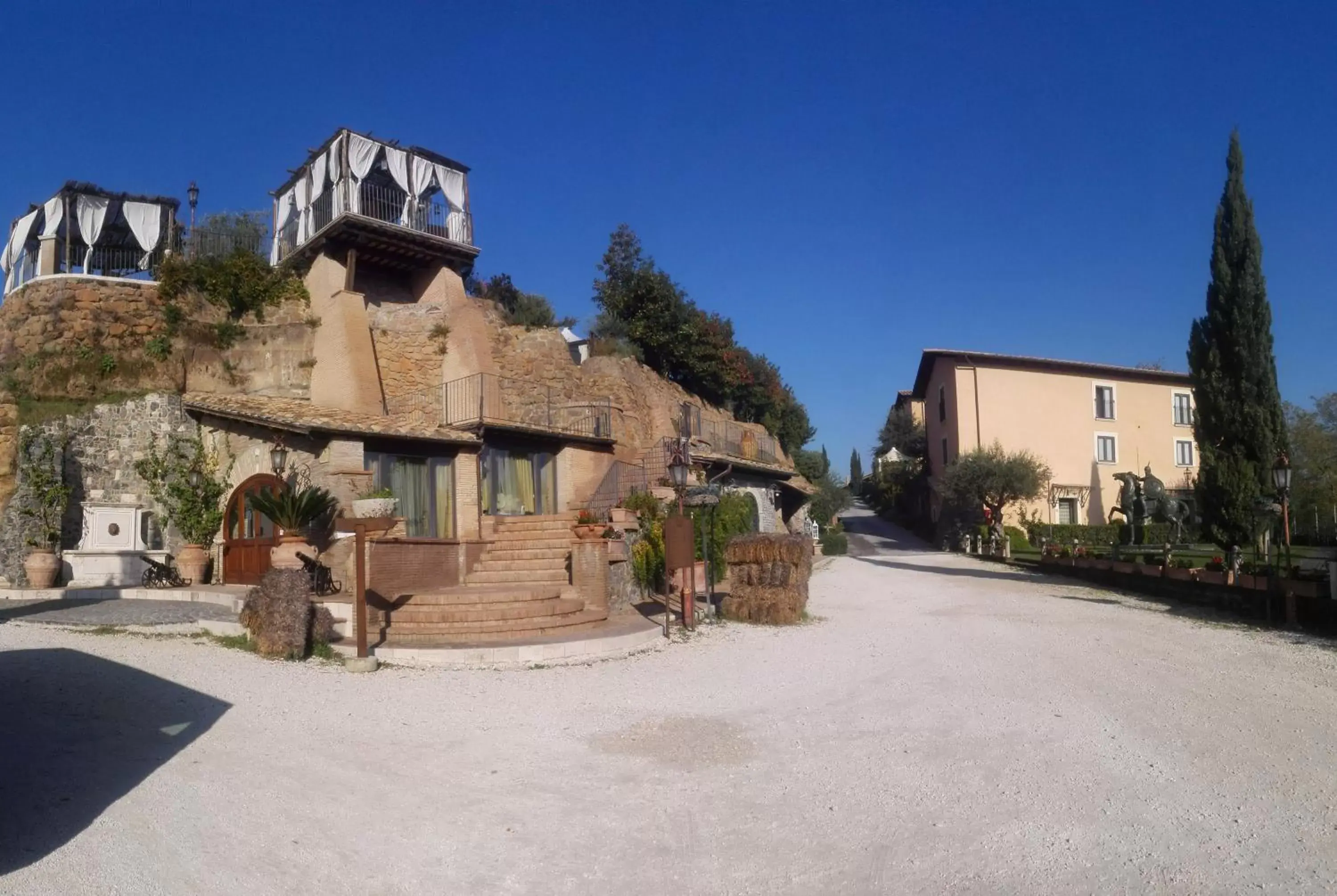 Facade/entrance, Property Building in Relais Castrum Boccea