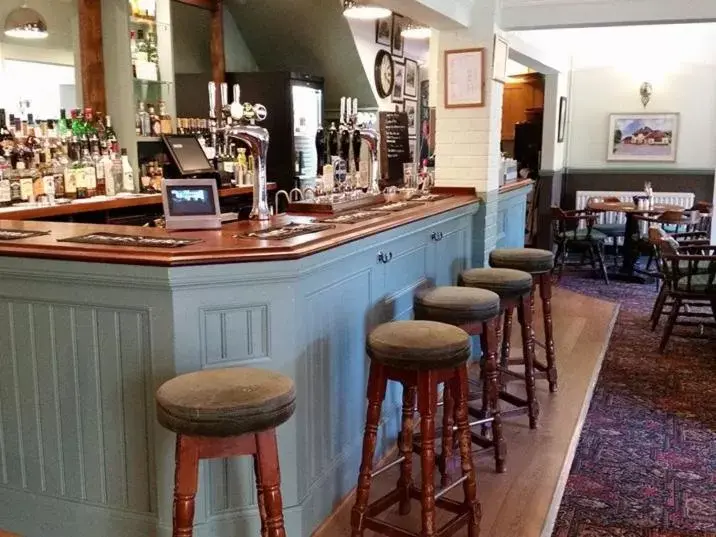 Lounge or bar, Lounge/Bar in The Dog & Crook