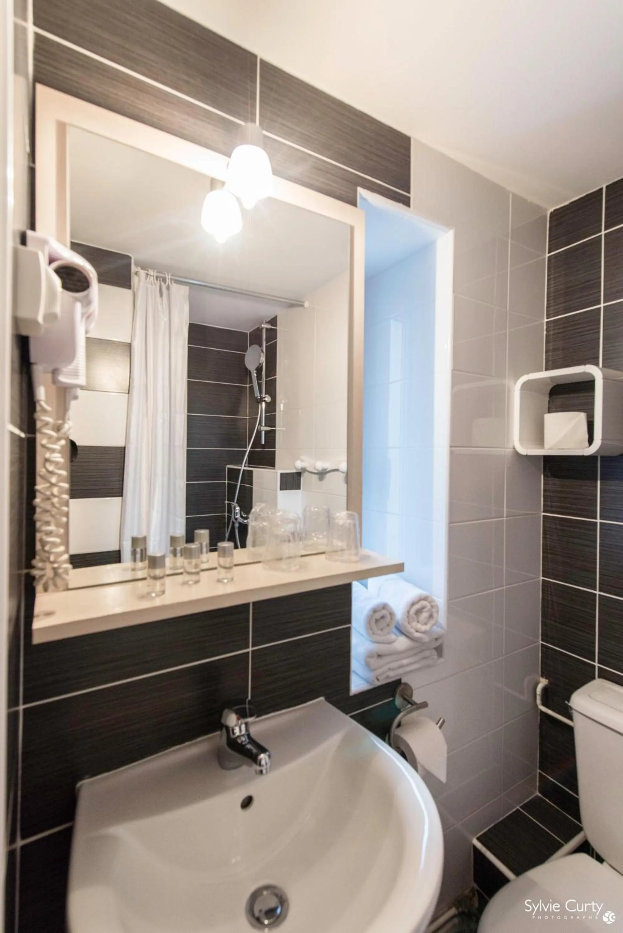 Shower in Un Hotel sur le Port