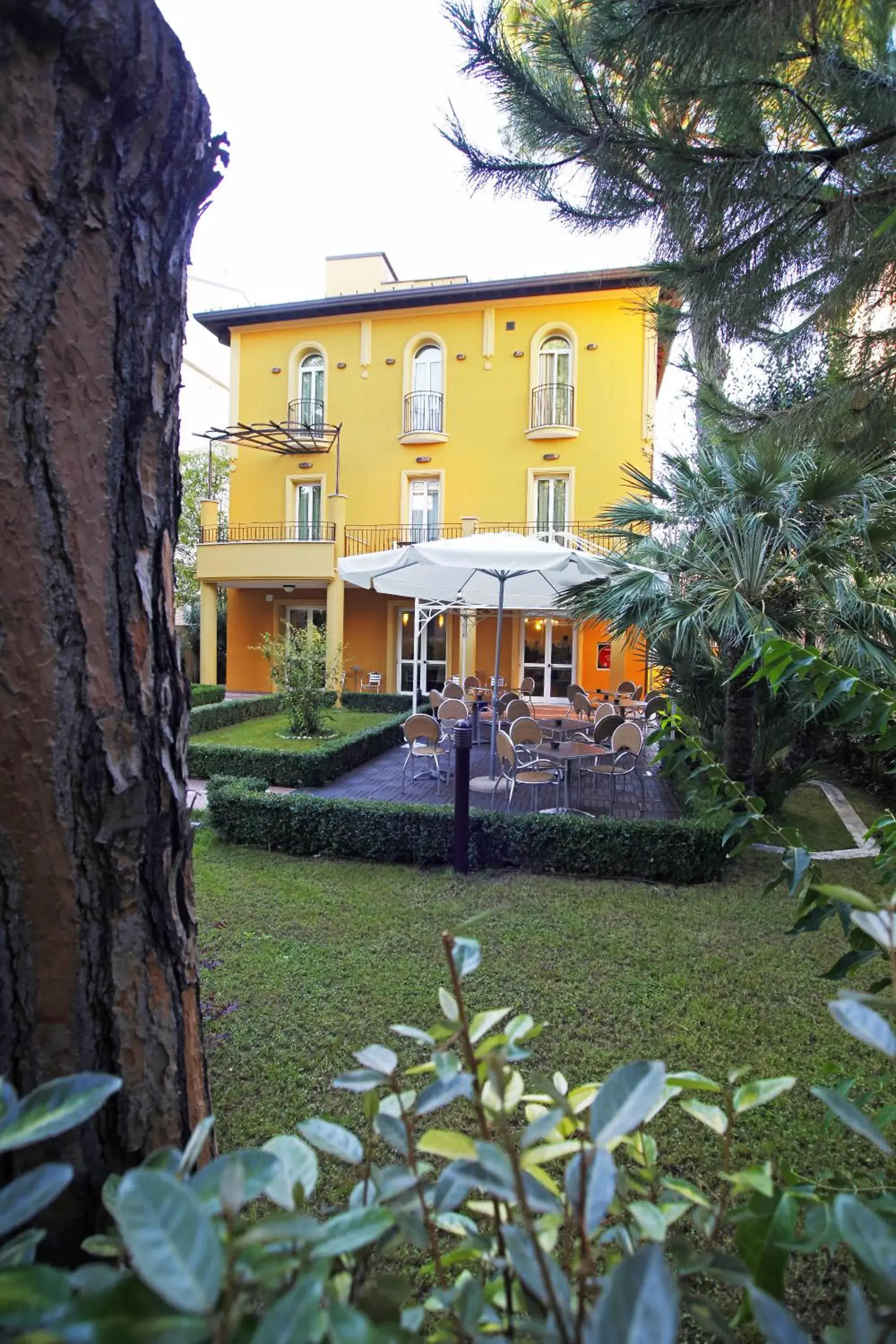 Facade/entrance, Property Building in Hotel Alibi