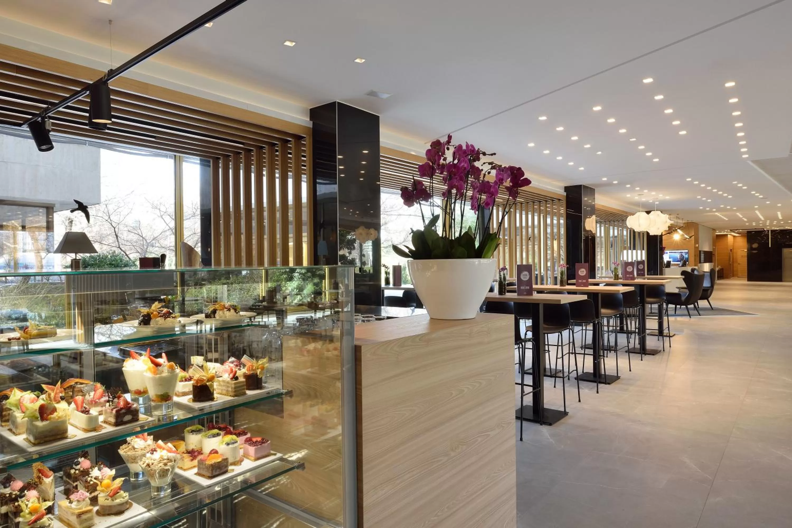 Lounge or bar in Ensana Thermal Margaret Island