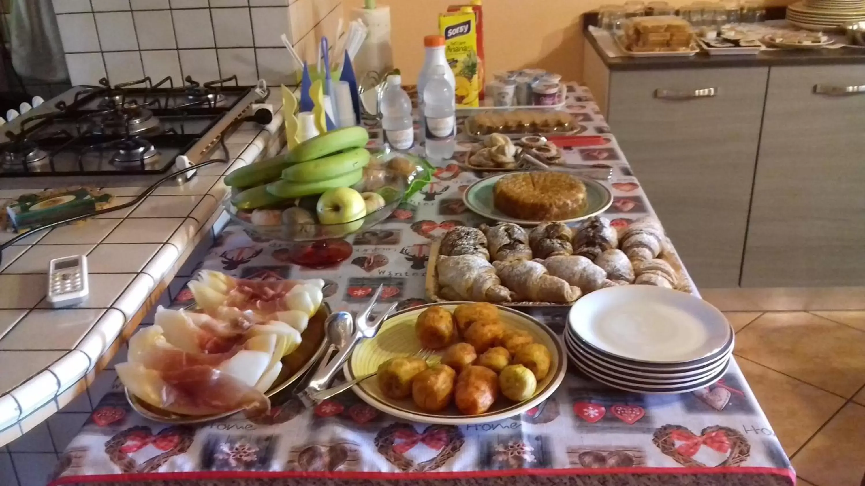 Food in Villa Manno
