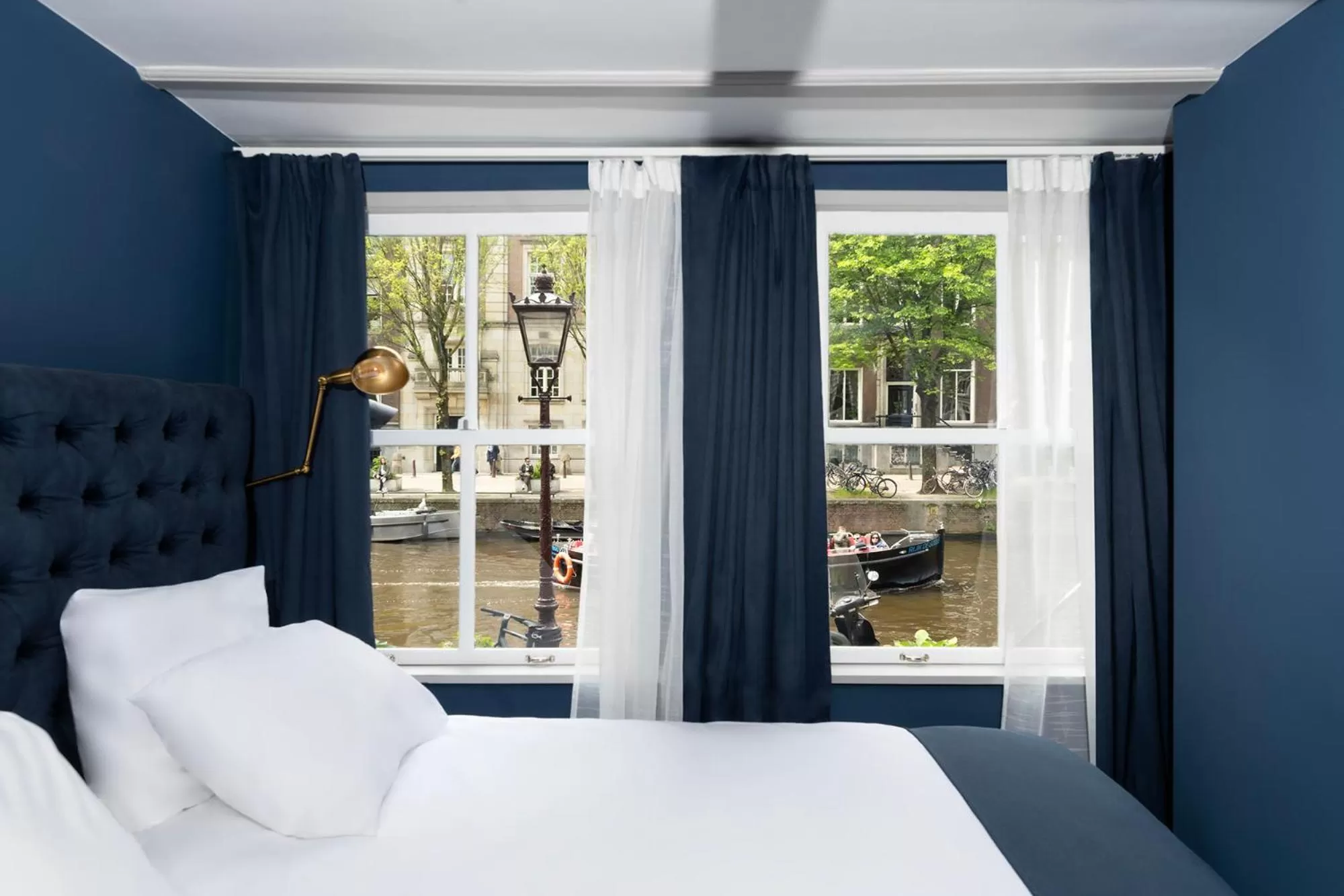 View (from property/room), Bed in Stanley Collection Hotel Hegra Amsterdam
