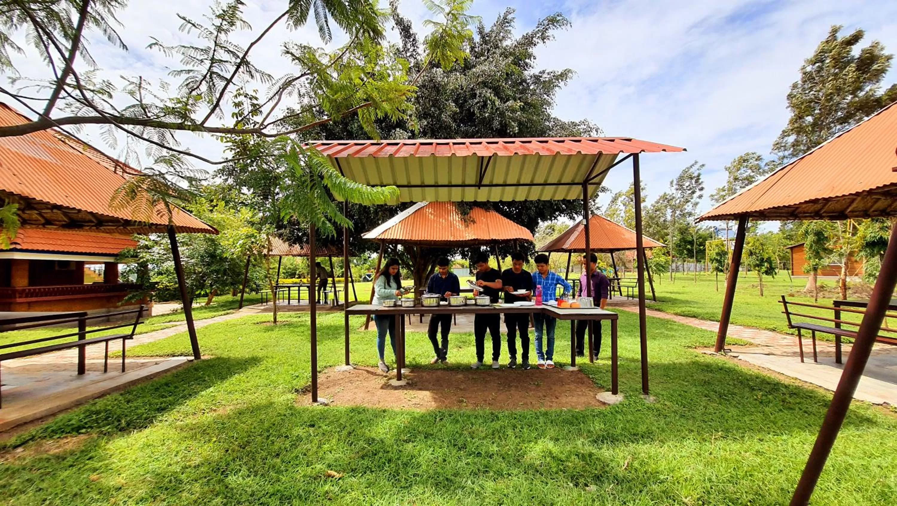 Restaurant/places to eat in Avadale Masinagudi - Stag Groups Not Allowed