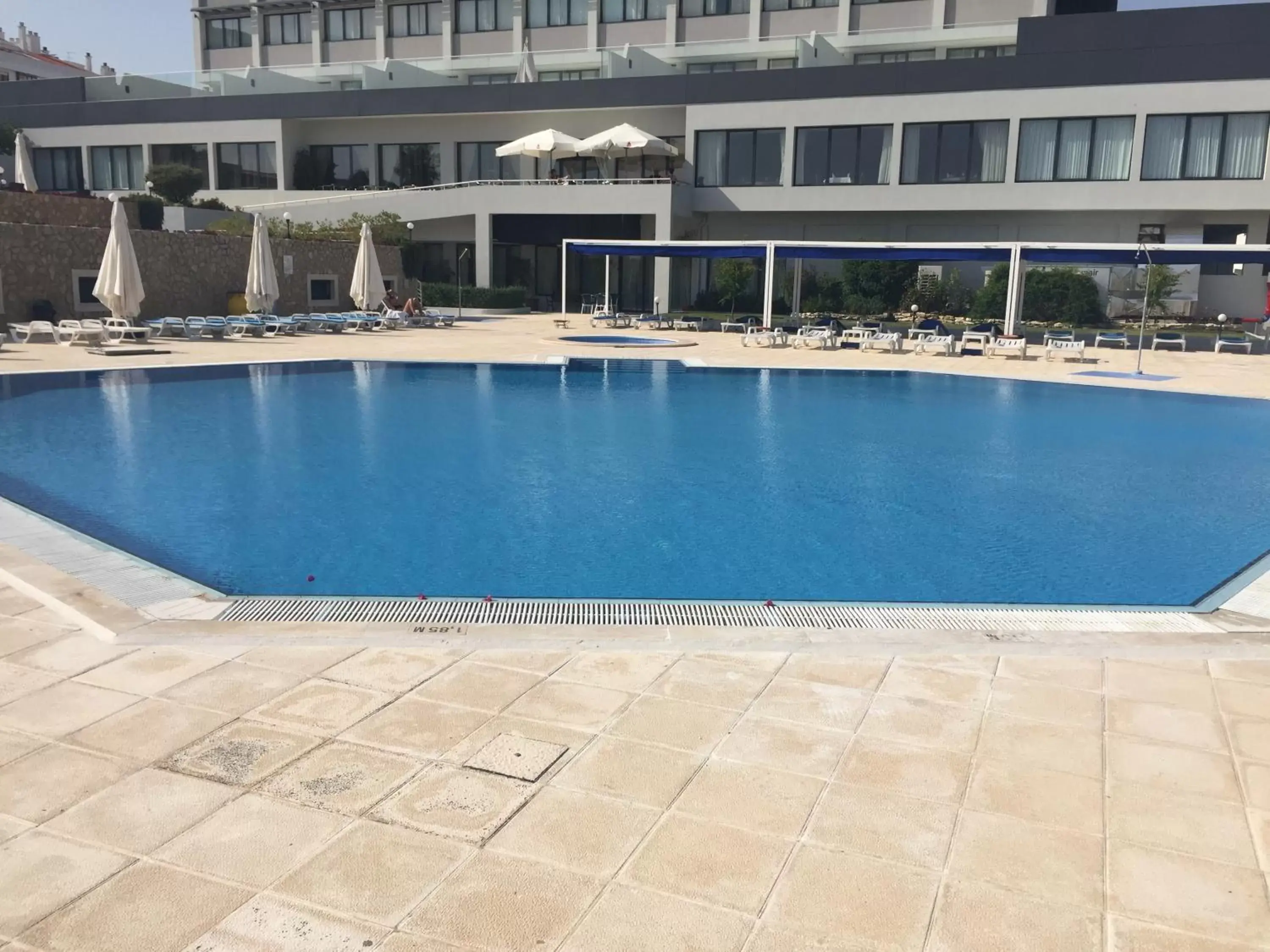 Property building, Swimming Pool in Santarem Hotel