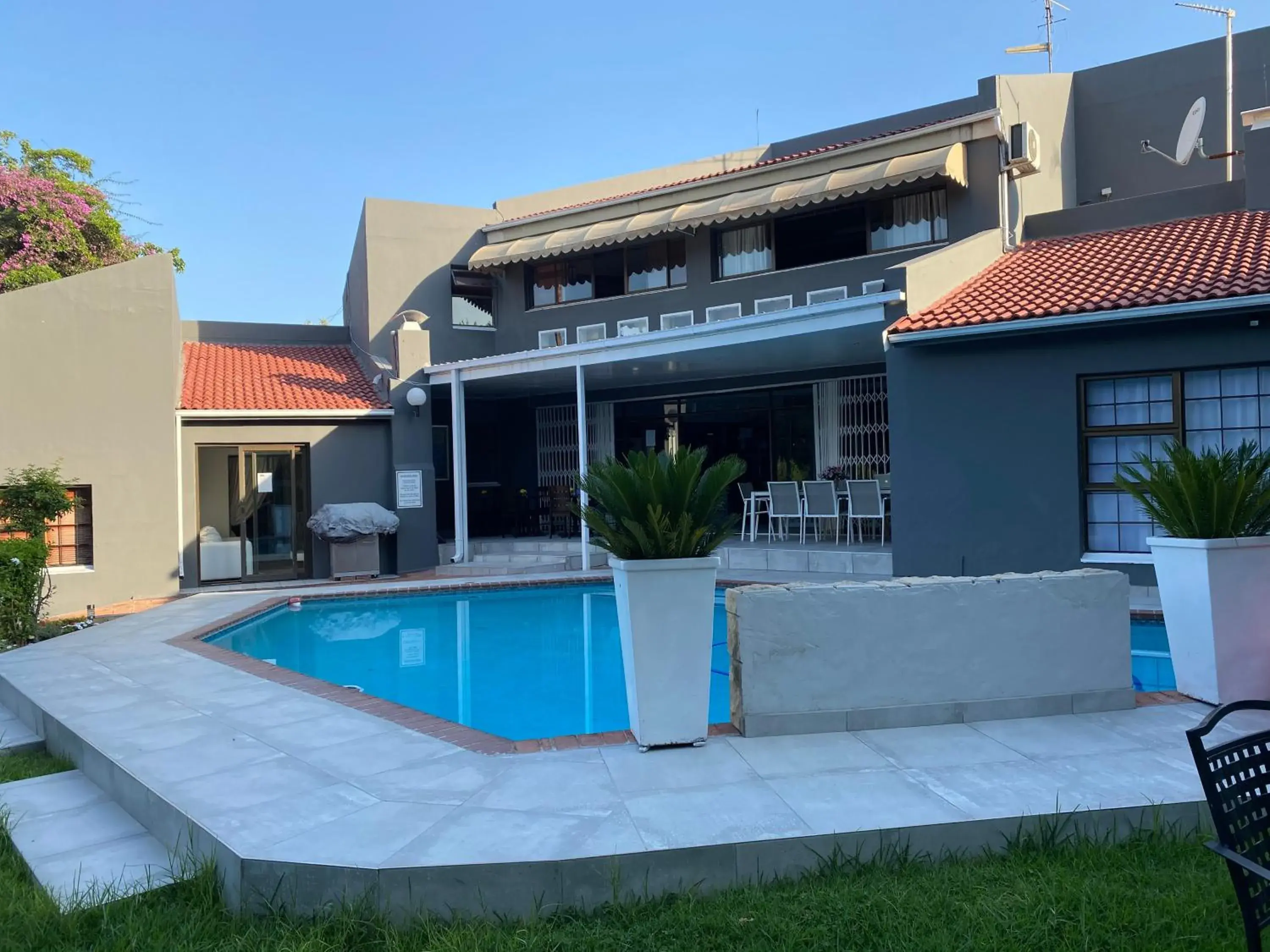 Swimming pool, Property Building in Marion Lodge