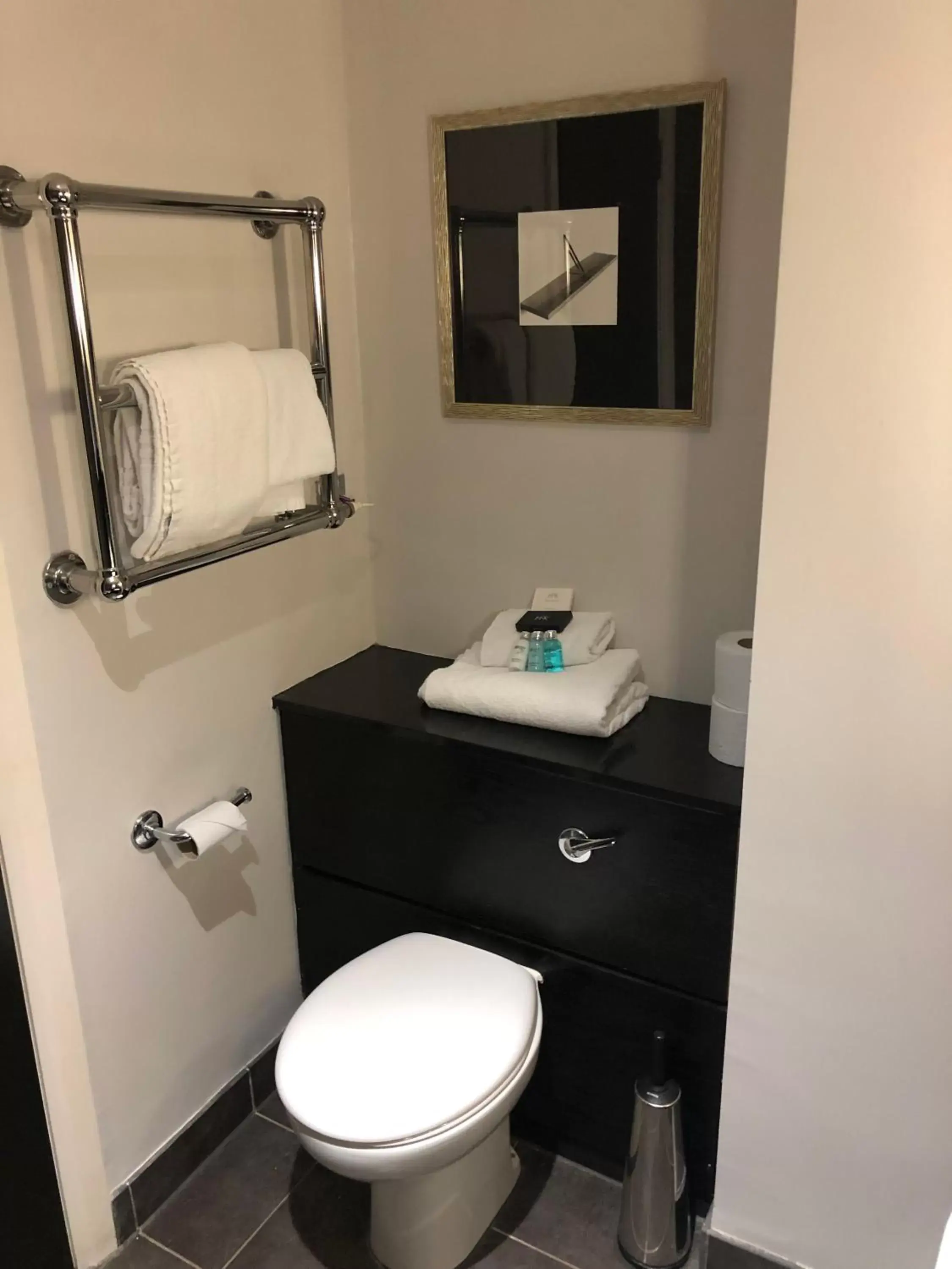 Bathroom in Staverton Park Hotel & Golf Club