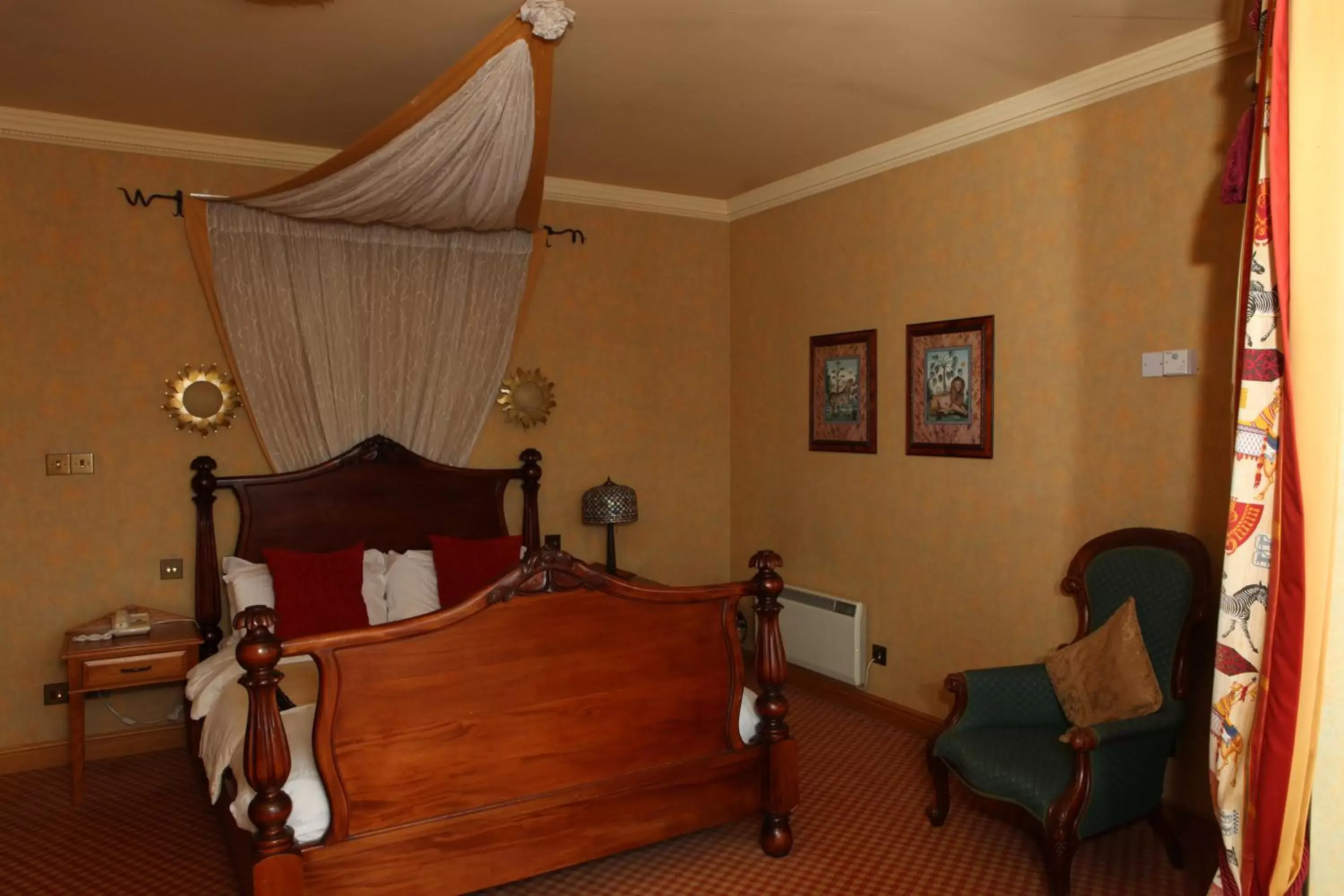 Bedroom, Room Photo in The Little Haven Hotel
