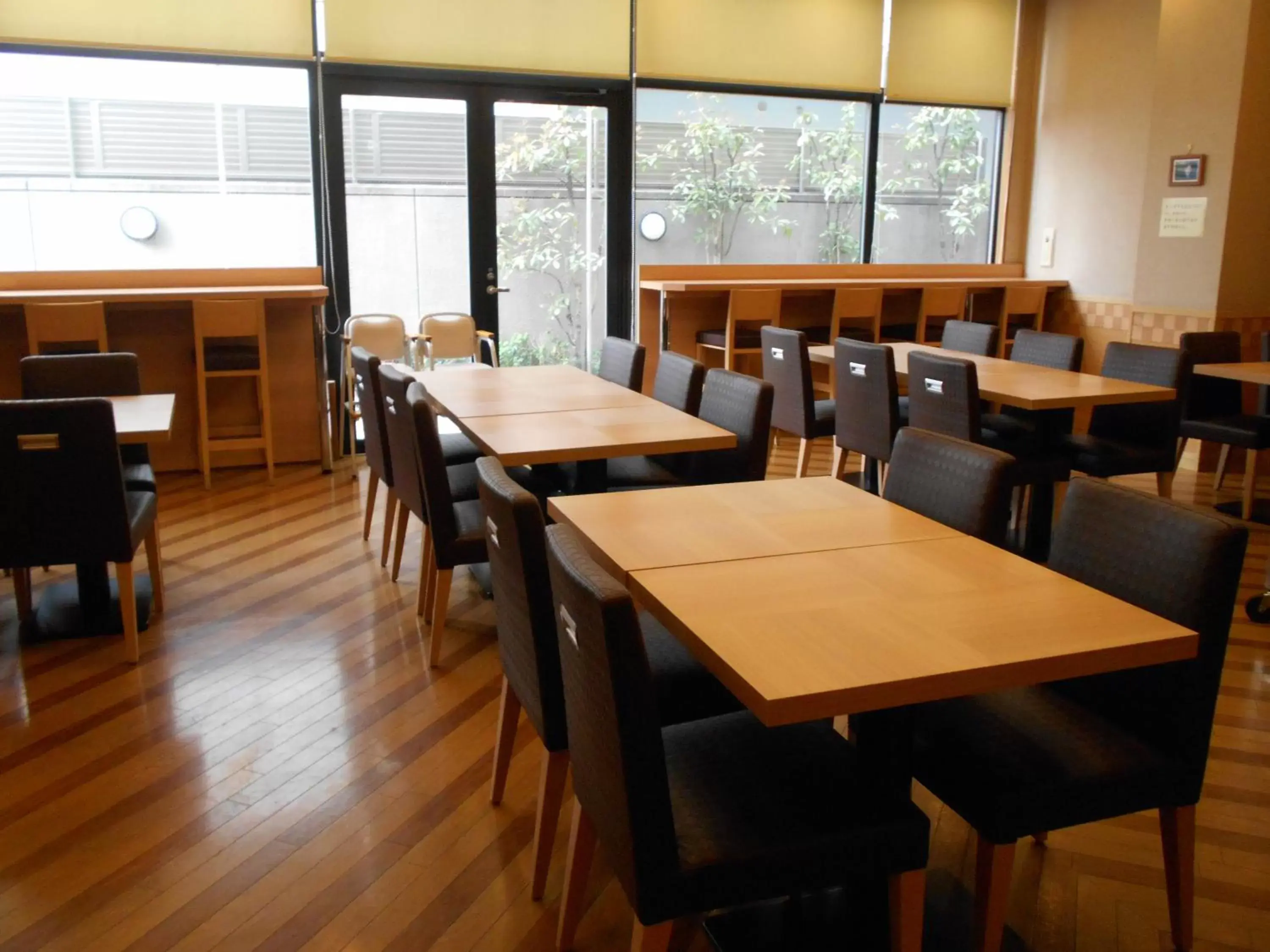 Restaurant/places to eat in Hotel Route-Inn Nagoya Higashi Betsuin