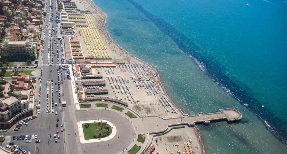 Property building in Hotel Ping Pong