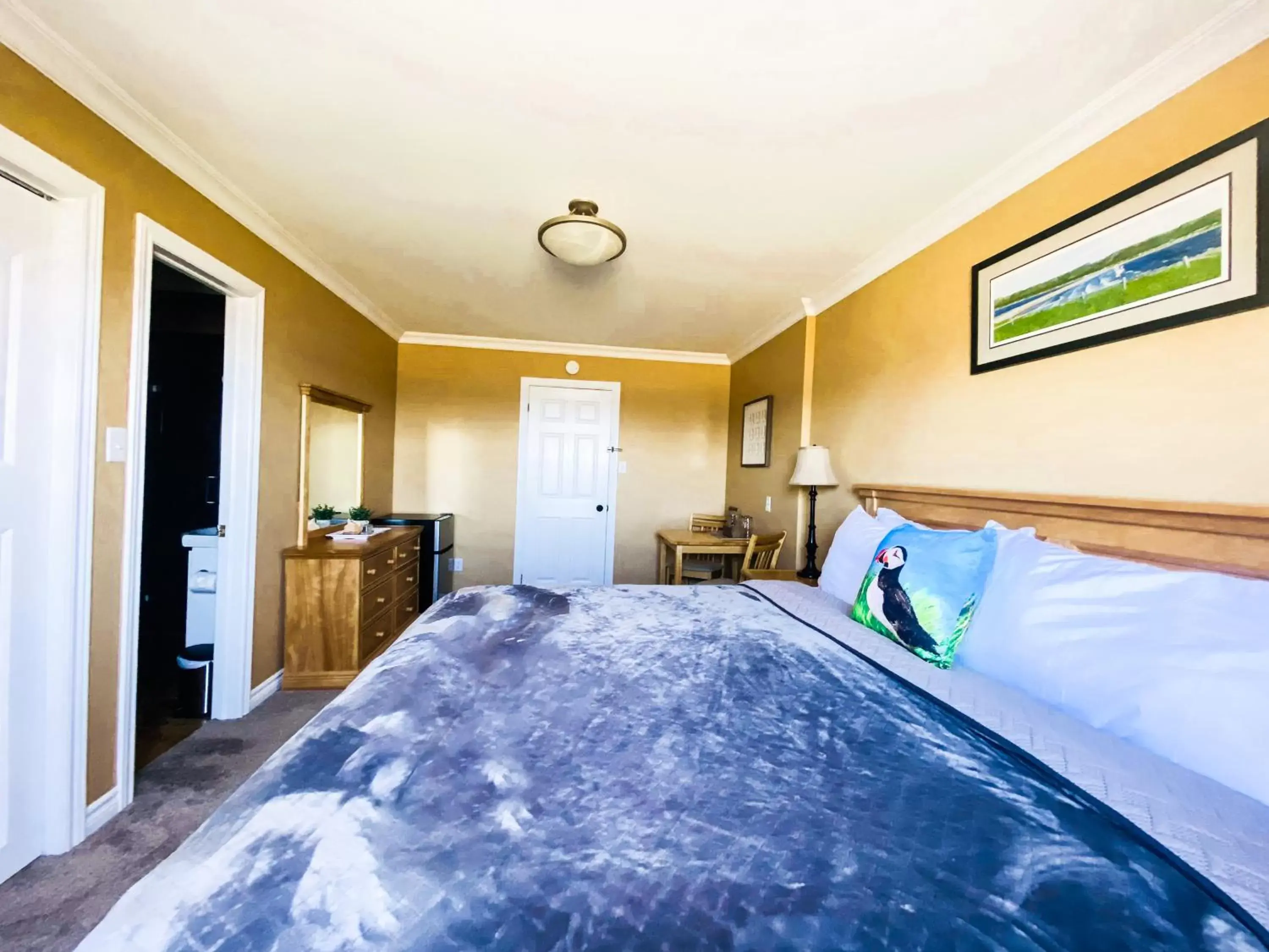 Bedroom in Sea Breeze Bed & Breakfast and RV Park