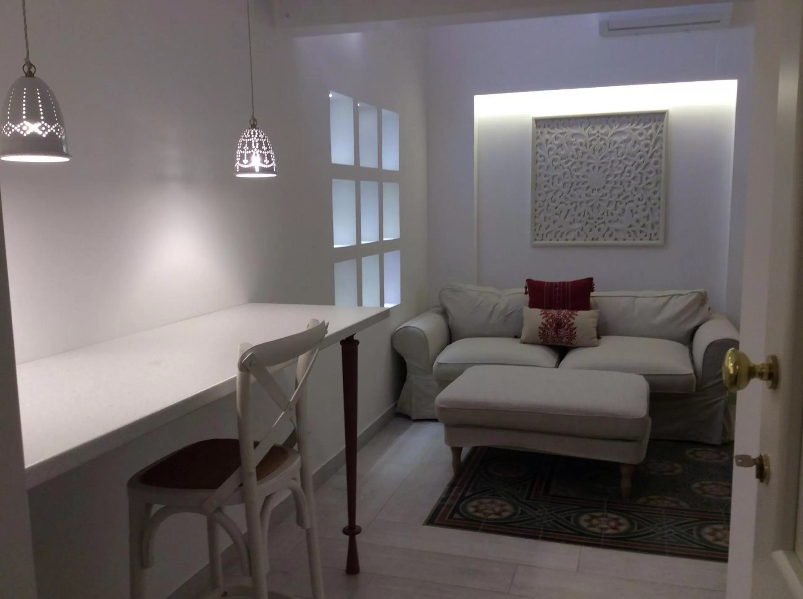 Seating area in Suite Le Perle