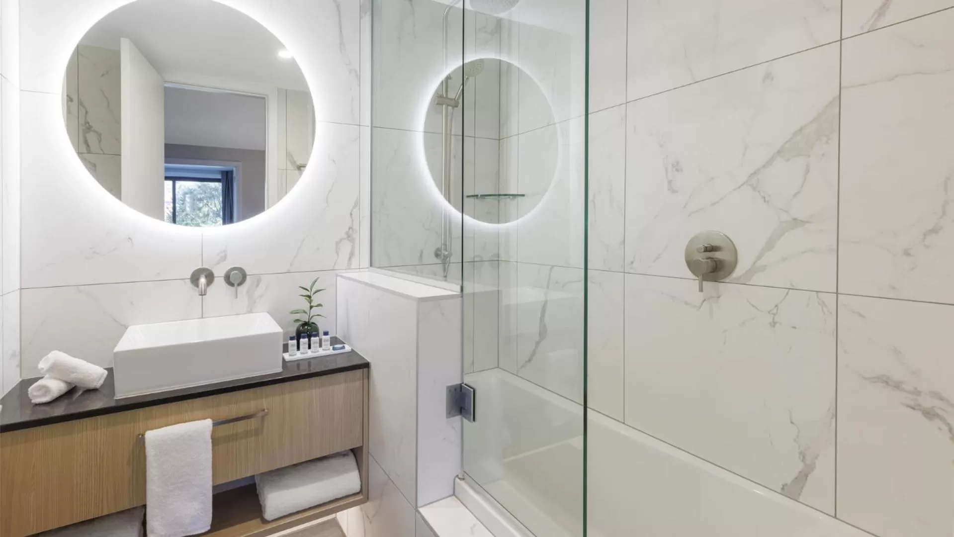 Shower in Oaks Queenstown Shores Resort