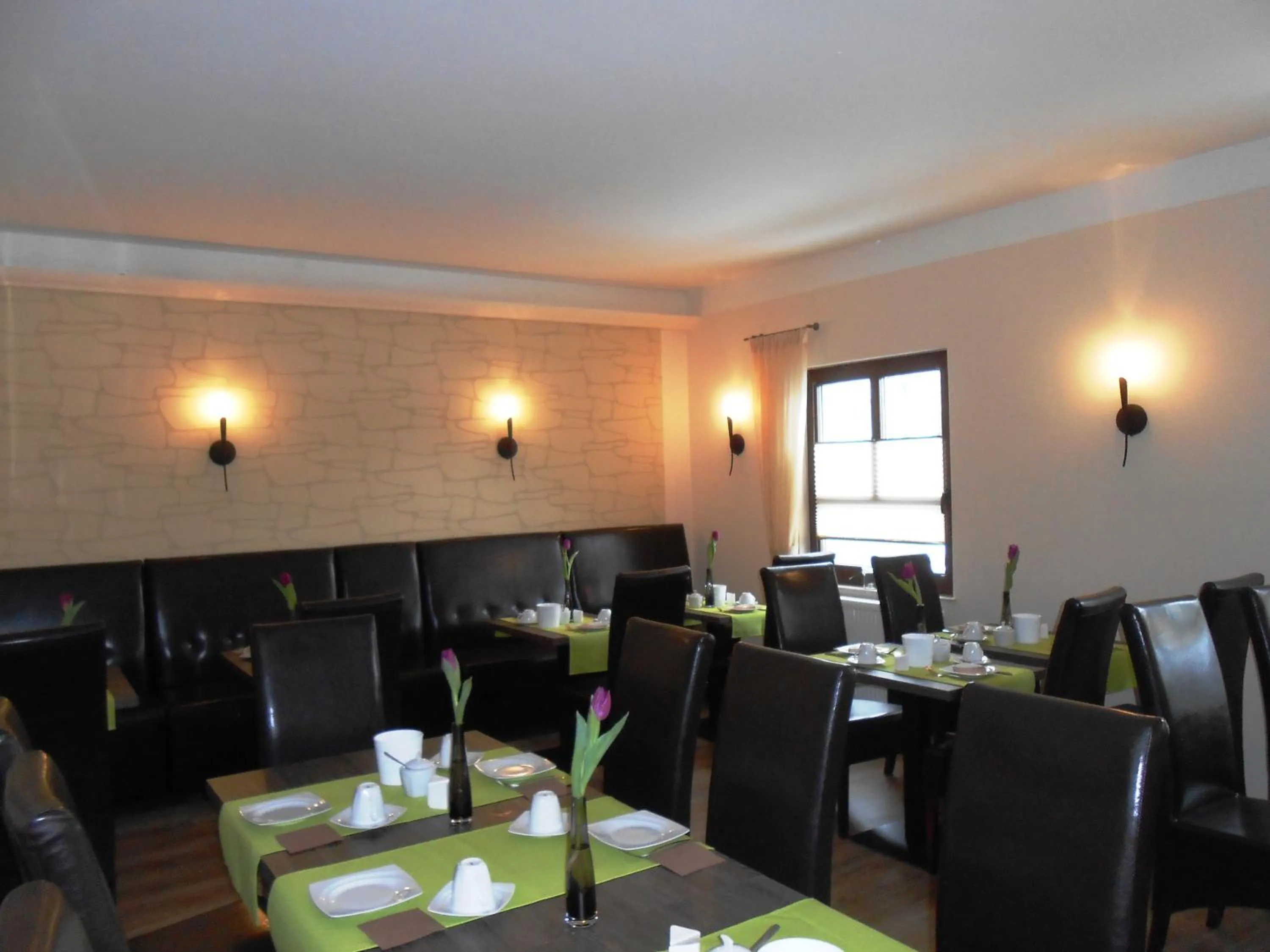 Restaurant/places to eat in Hotel Weisse Elster