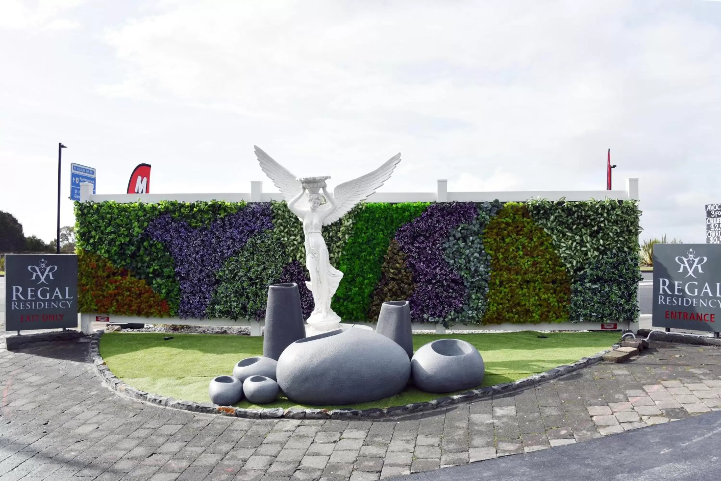 Facade/entrance in Regal Residency Facade/entrance in Regal Residency