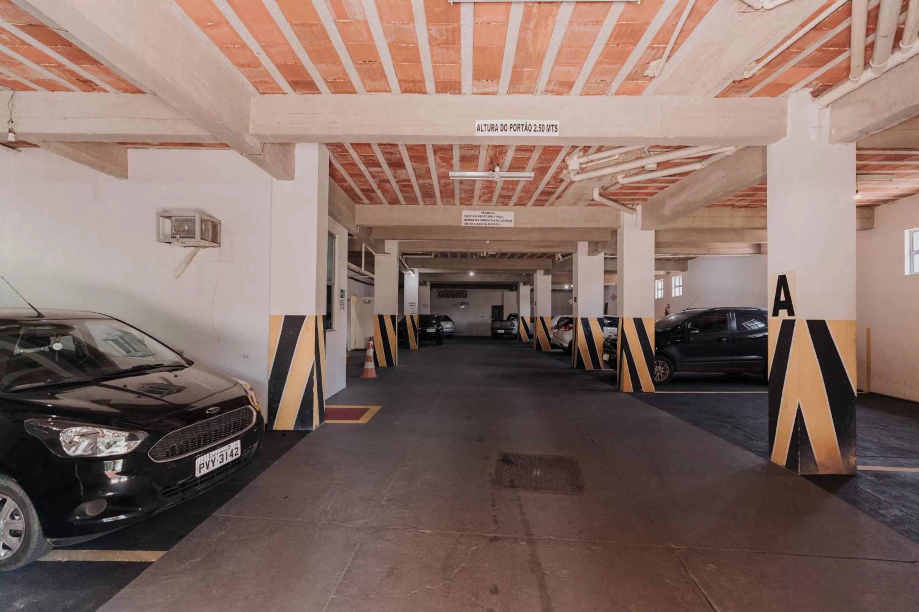 Parking in Hotel Metropolitano