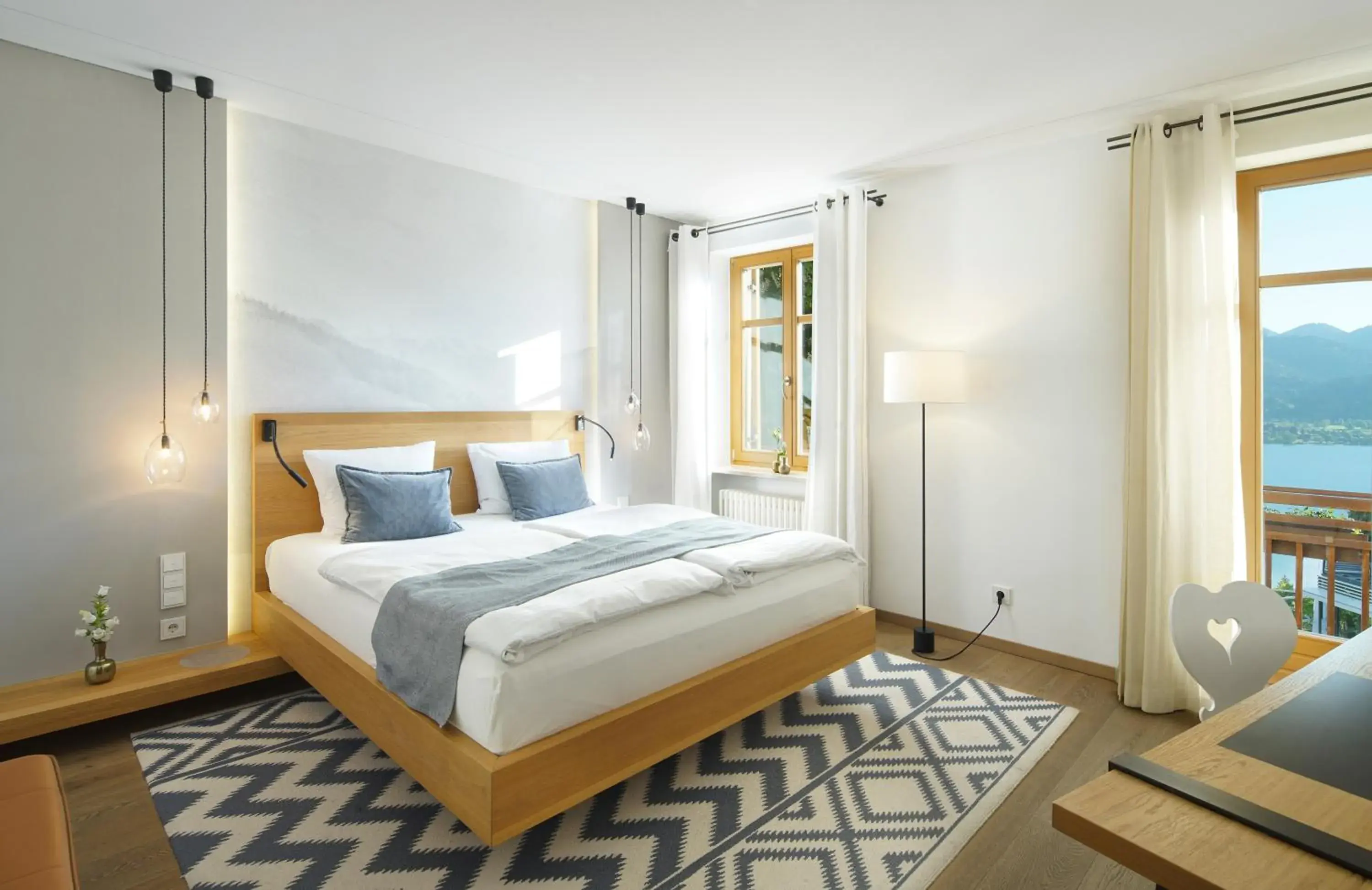 Superior Double Room with Lake View - single occupancy - Building Tegernsee in Das Tegernsee Superior Double Room with Lake View - single occupancy - Building Tegernsee in Das Tegernsee