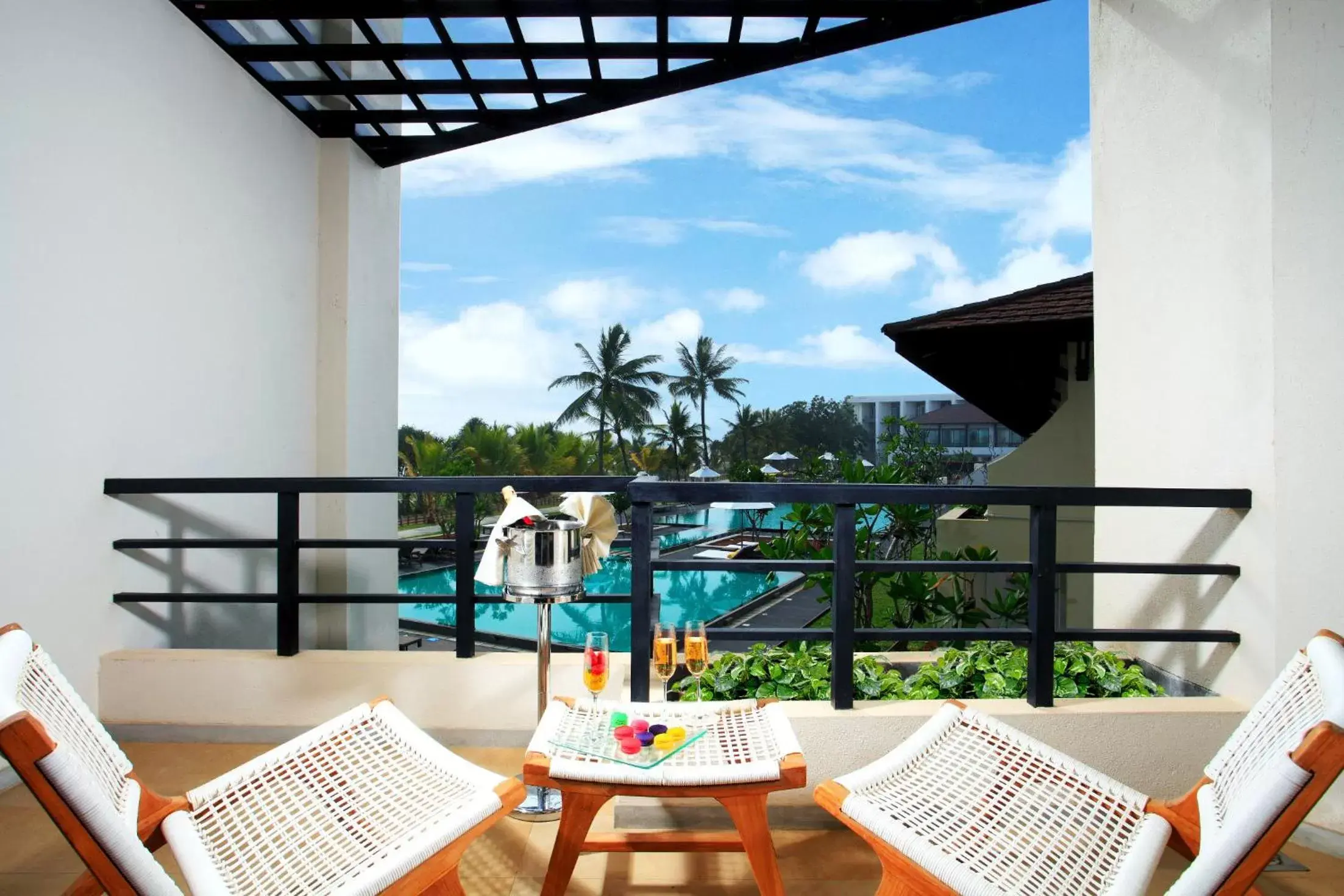 Balcony/Terrace in Centara Ceysands Resort & Spa Sri Lanka