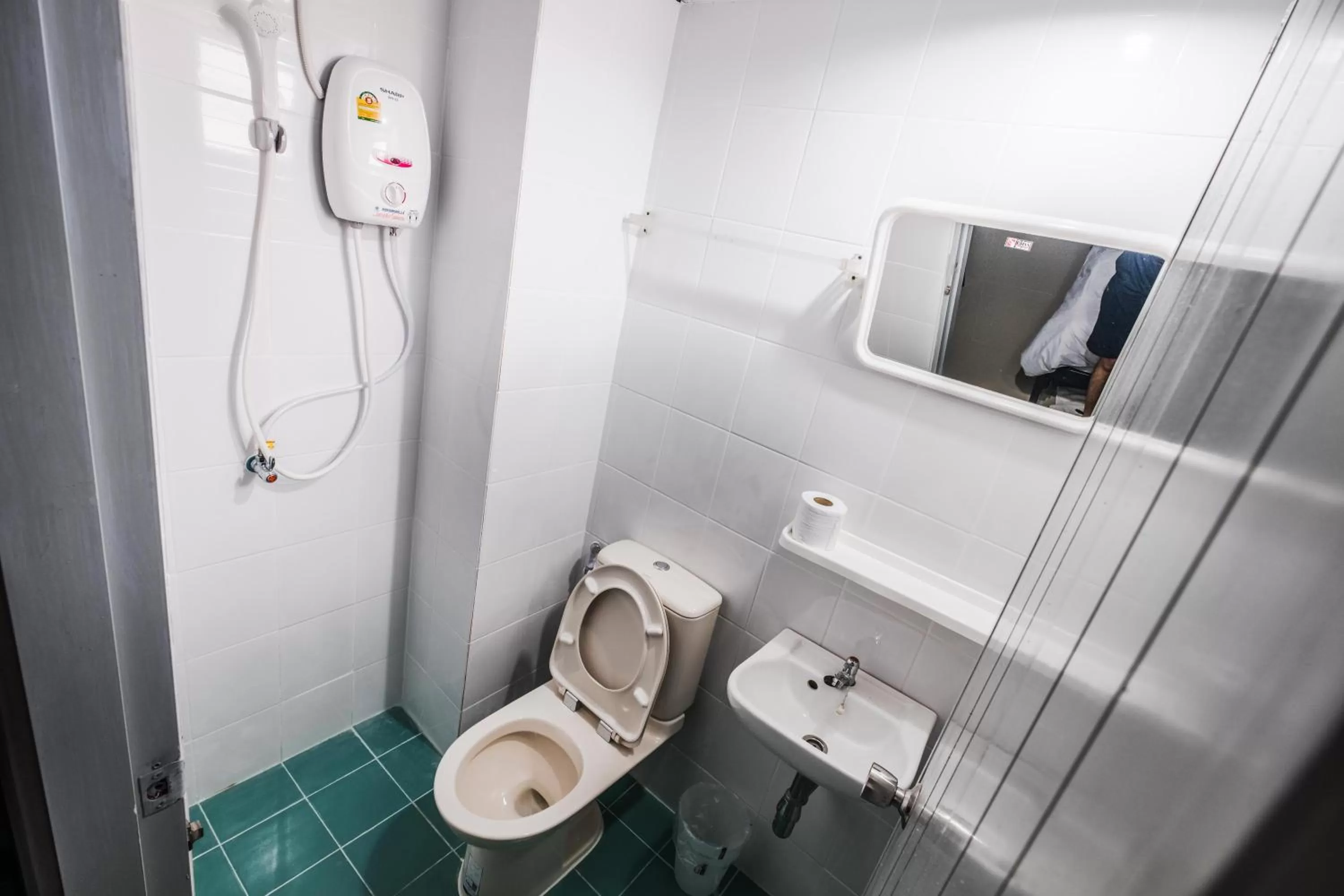 Toilet in Don Muang Hotel