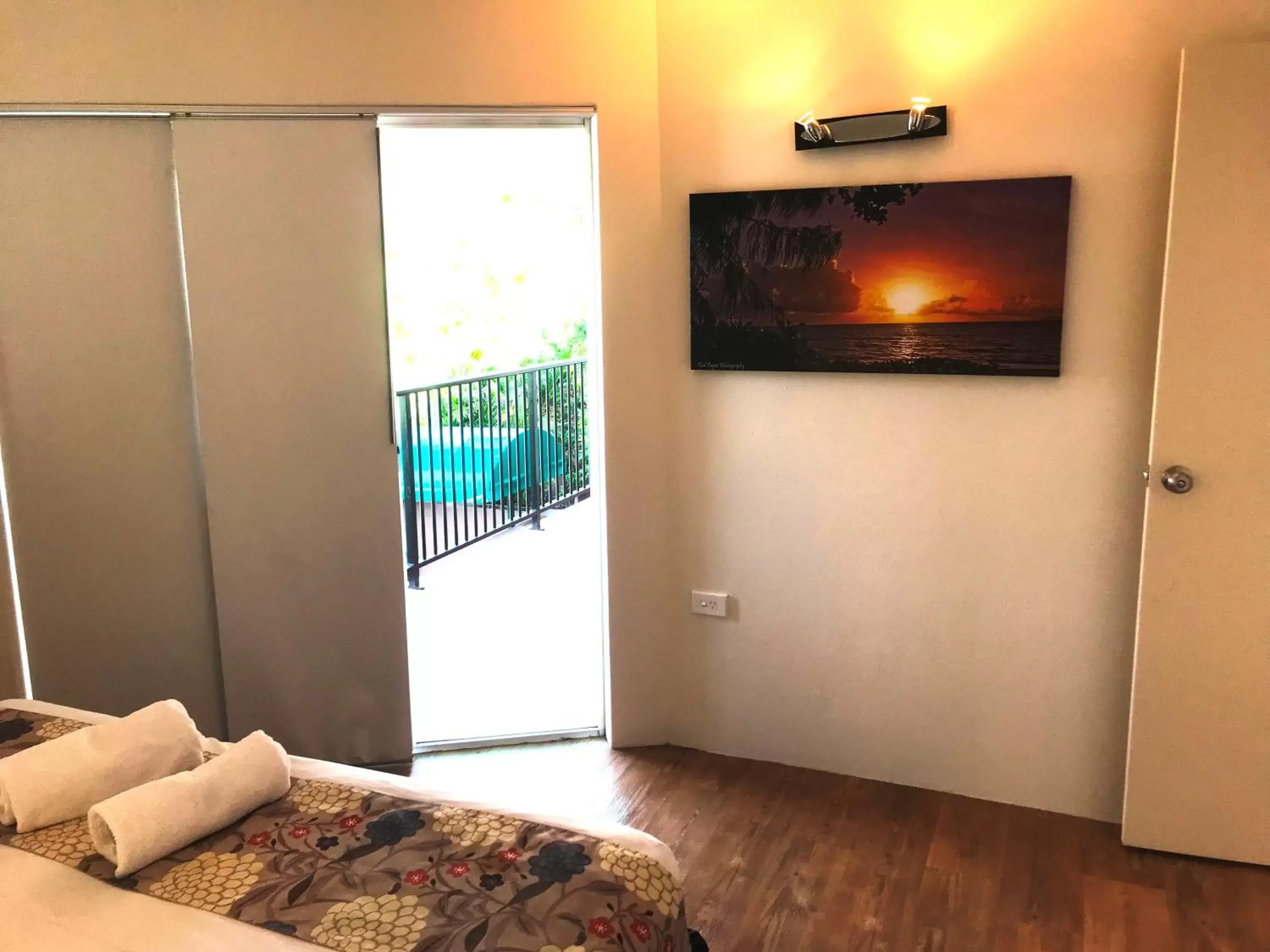 Bedroom, TV/Entertainment Center in Reef Gateway Apartments