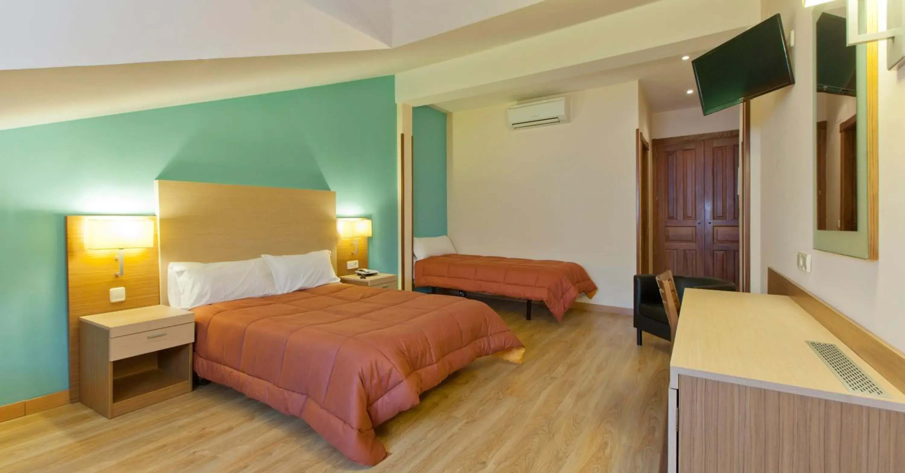 Double with Extra Bed in Hotel Mirador Puerta del Sol
