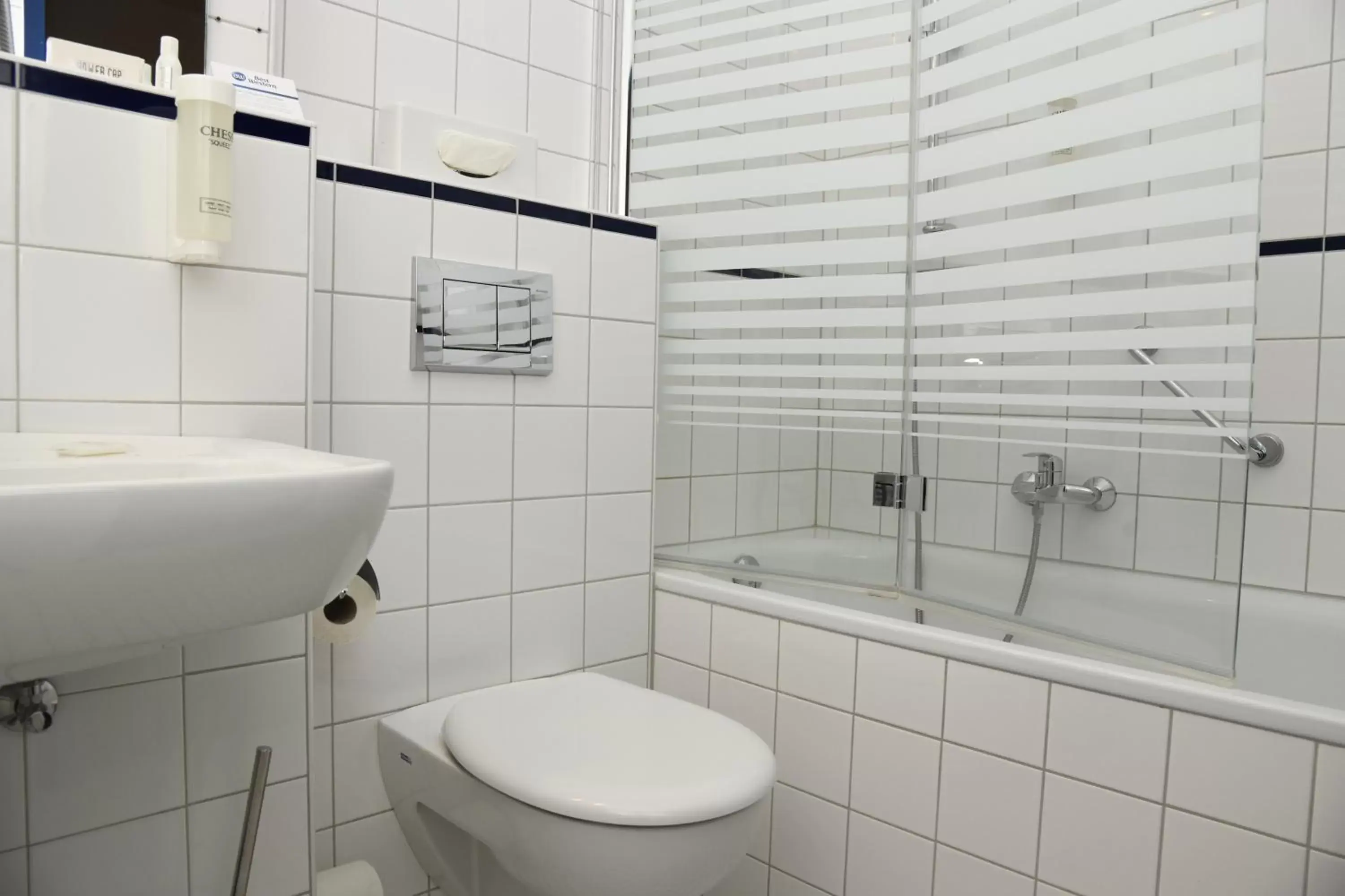 Shower, Bathroom in Best Western Comfort Business Hotel Düsseldorf-Neuss