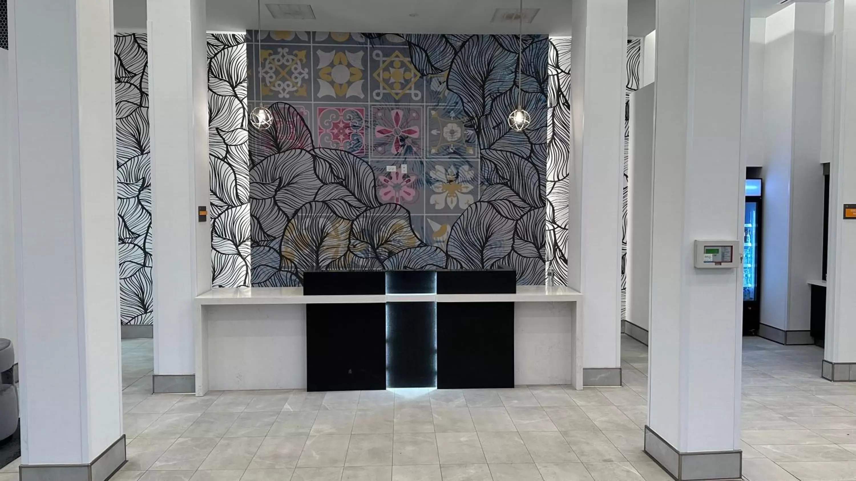 Lobby or reception in La Quinta by Wyndham Chicago O'Hare Airport Lobby or reception in La Quinta by Wyndham Chicago O'Hare Airport