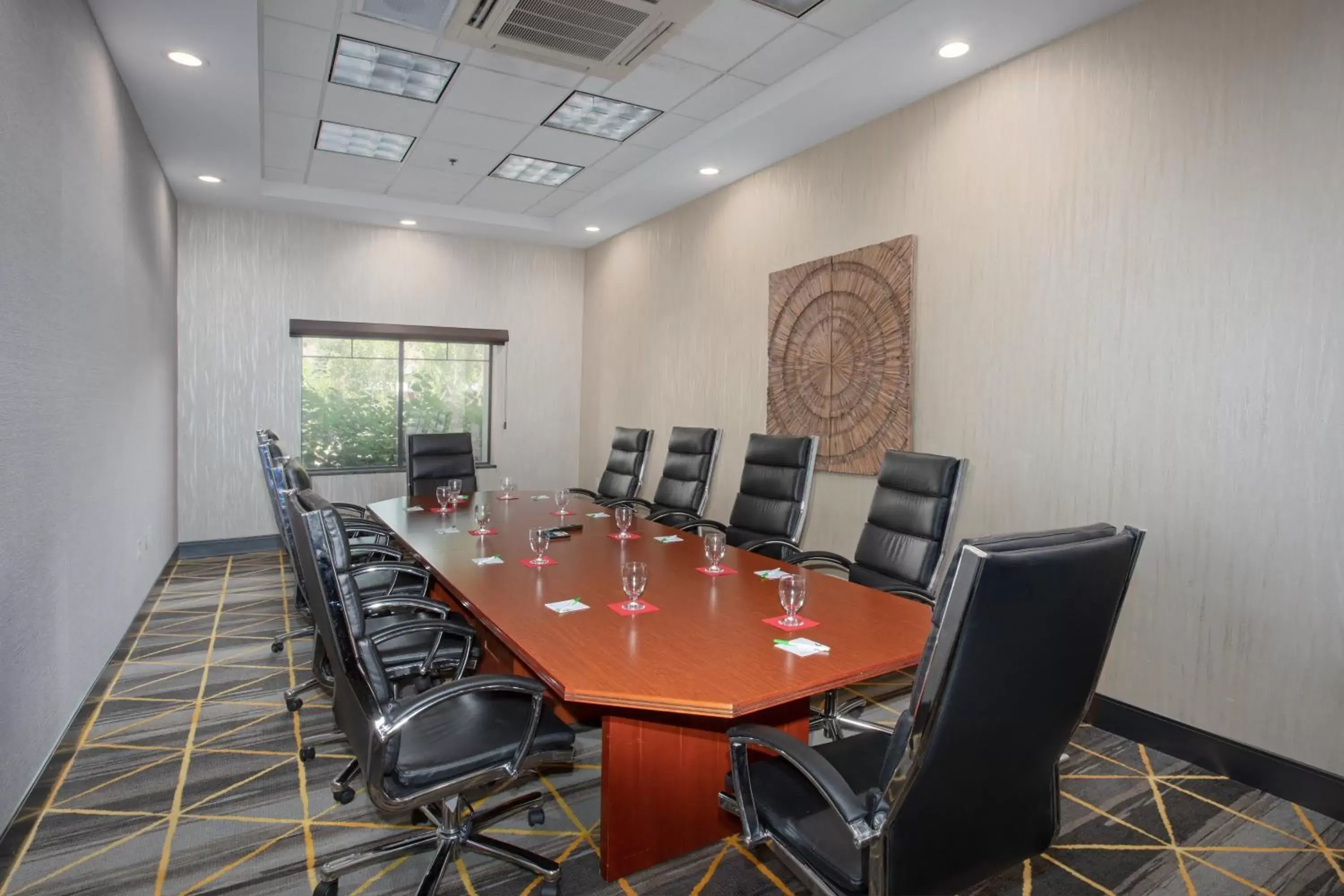 Meeting/conference room in Holiday Inn & Suites Durango Downtown, an IHG Hotel