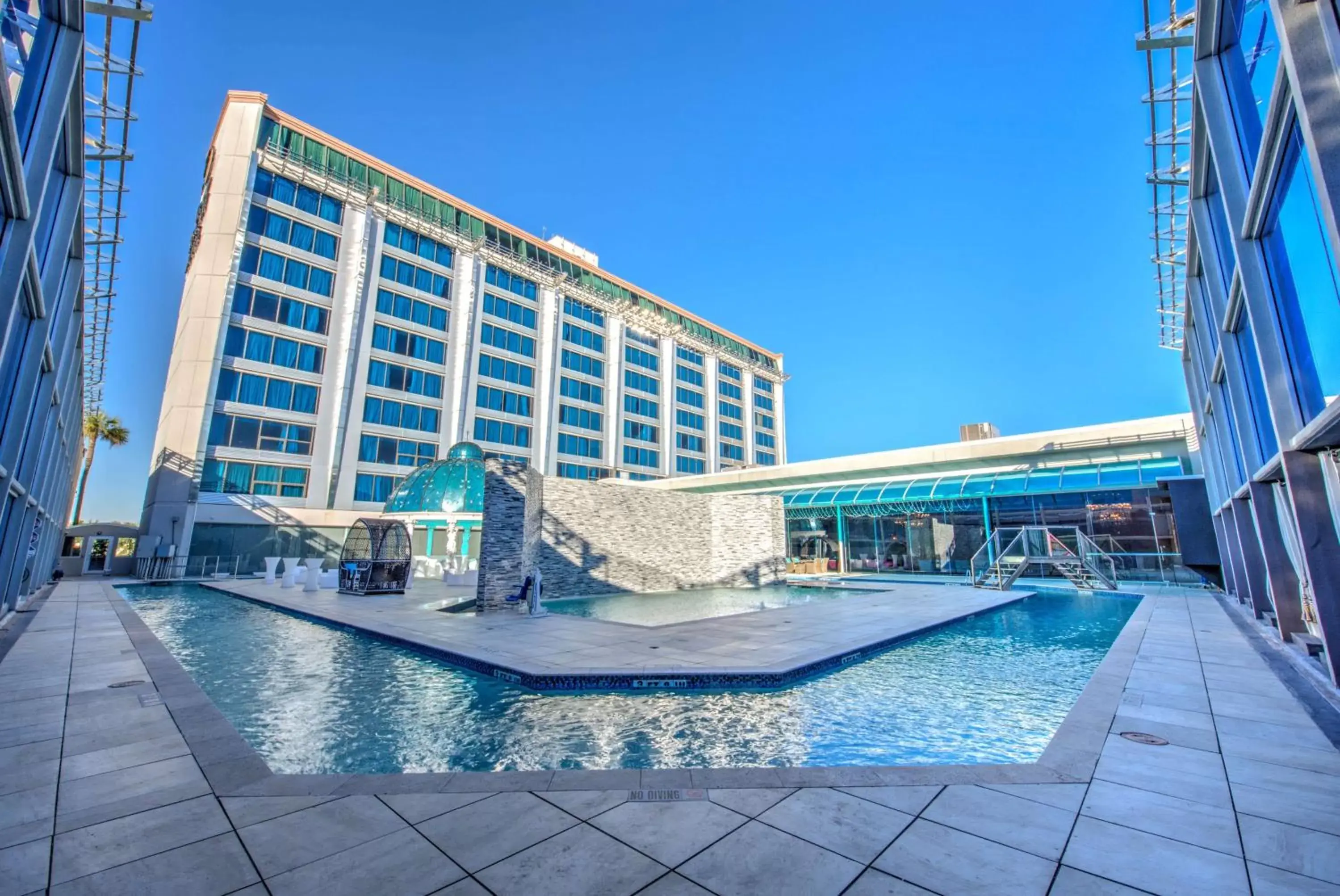 Pool view, Property Building in DoubleTree by Hilton Houston Brookhollow