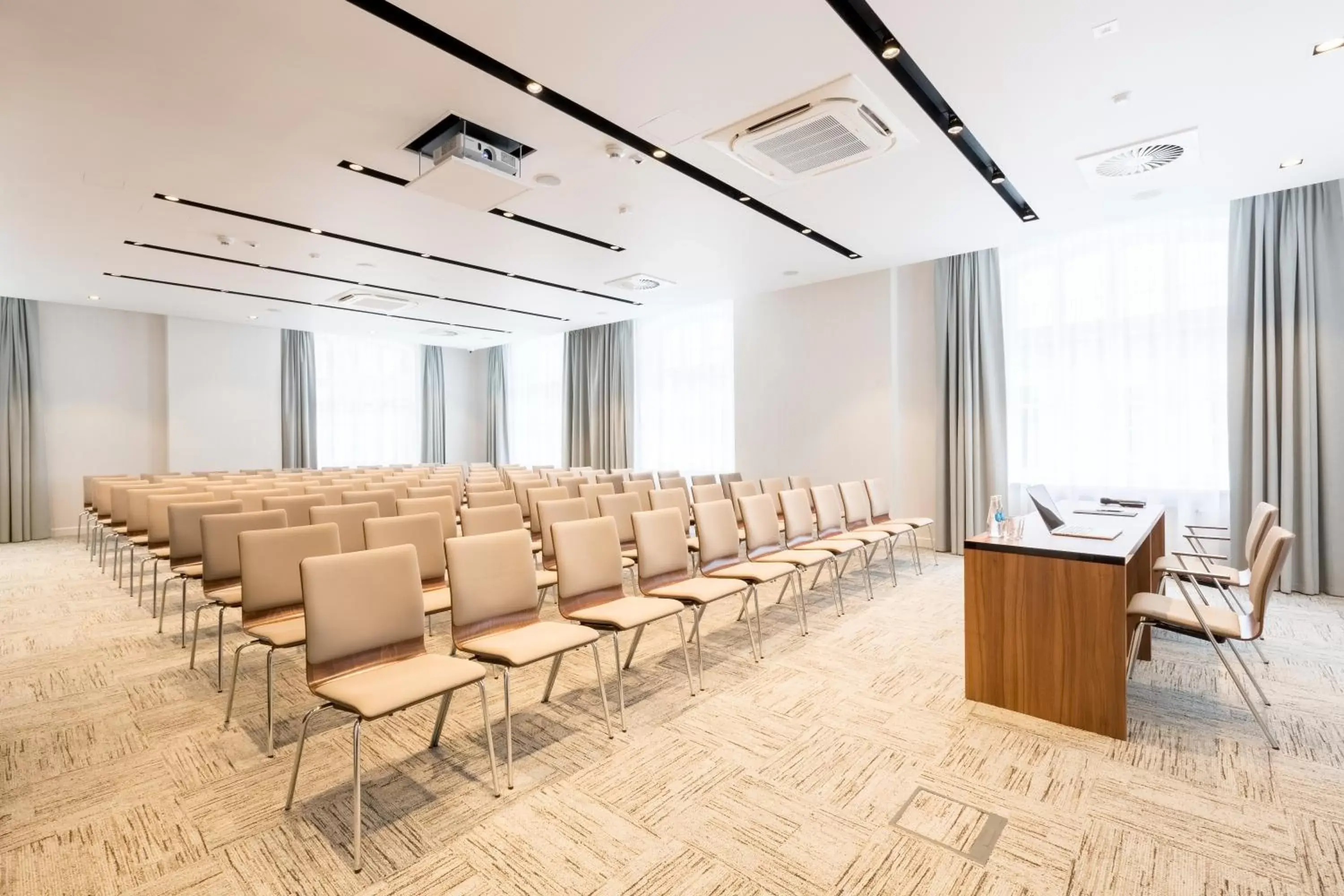 Meeting/conference room in Grand Ascot Hotel