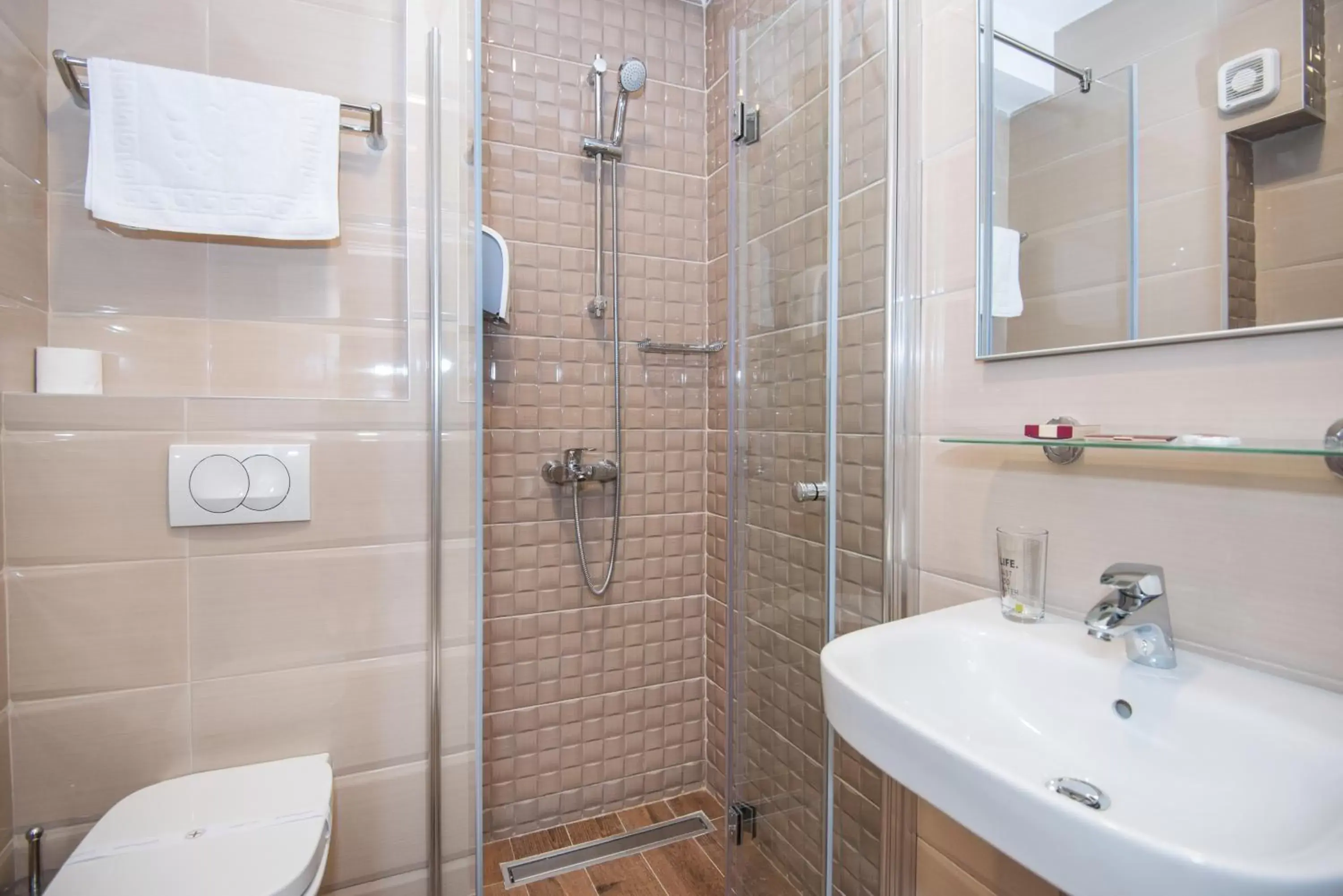 Shower, Bathroom in Hotel Vlaho