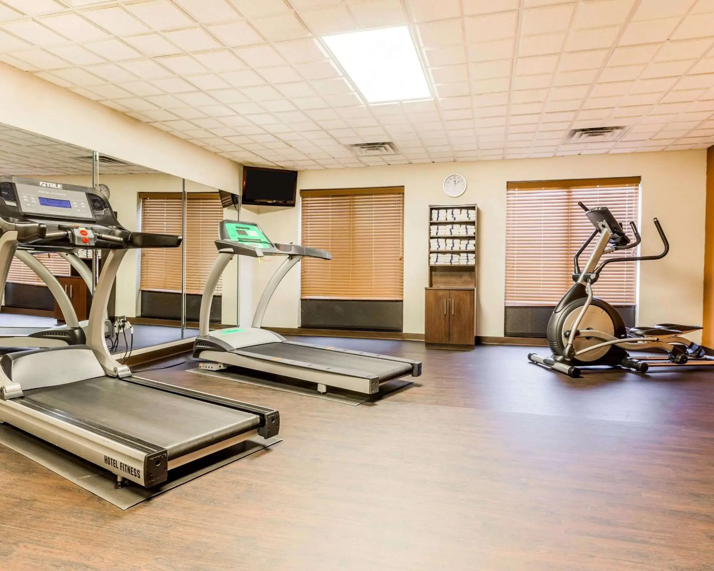 Fitness centre/facilities, Fitness Center/Facilities in Comfort Suites Commerce