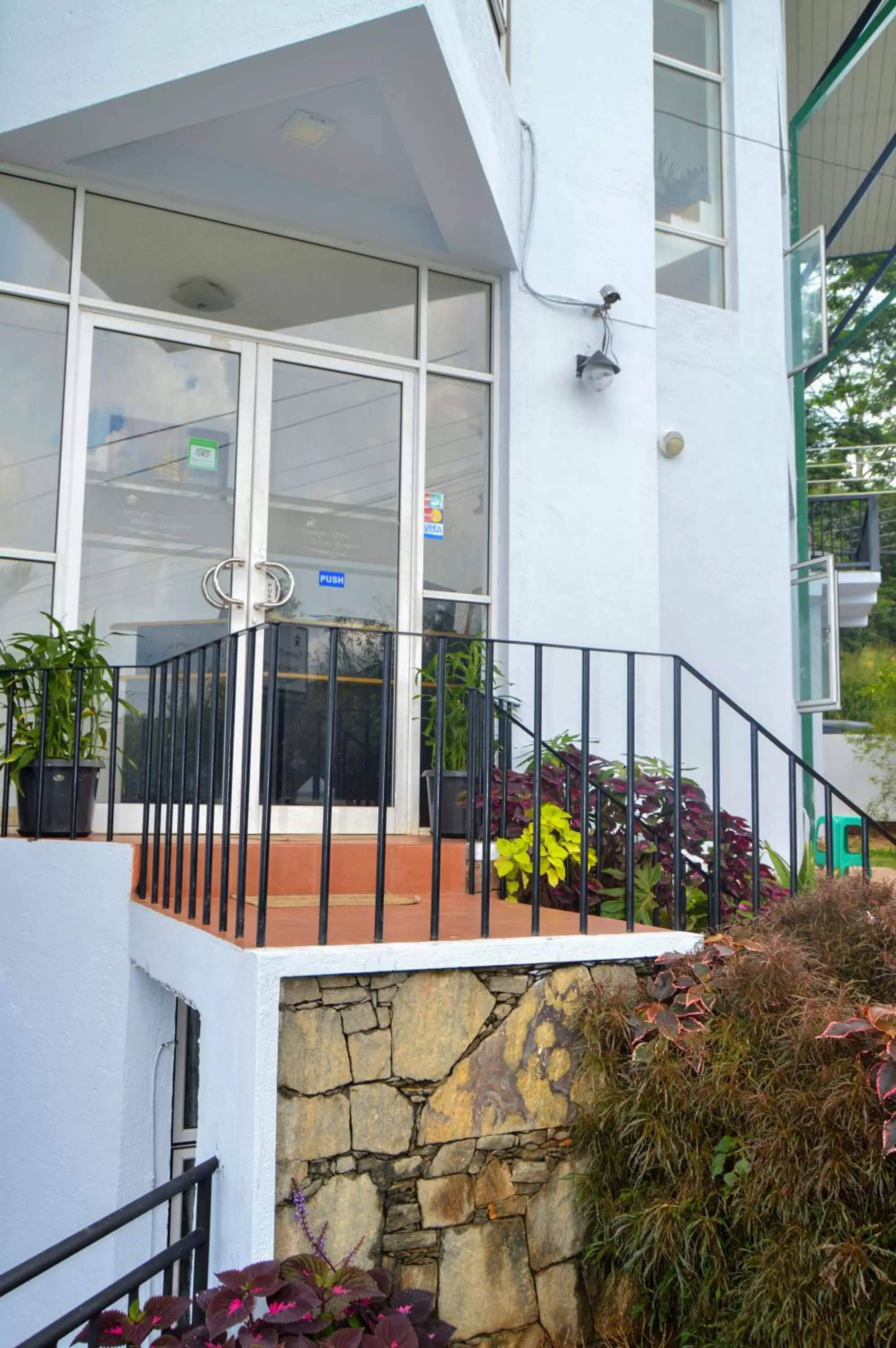 Property building in Kandyan View Holiday Bungalow free pickup from kandy